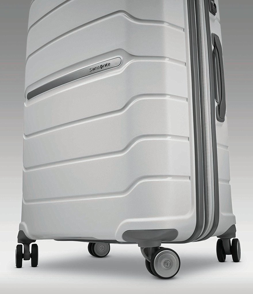 Samsonite Freeform 24#double; Spinner