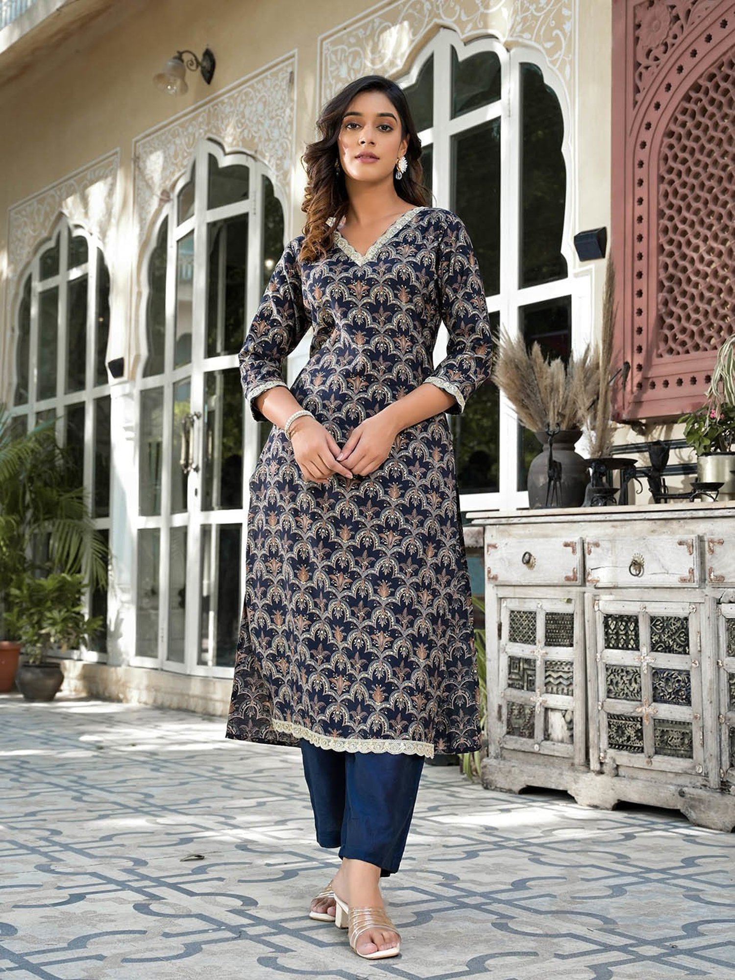 Yufta Navy Printed Kurta Pant Set