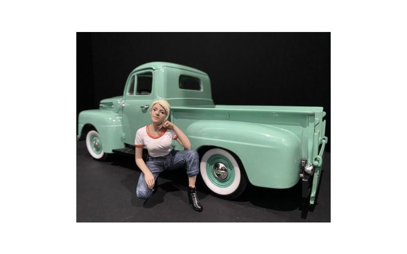 Car Girls in Tees Figurines 4 piece Set for 1/18 Scale Models by American Diorama