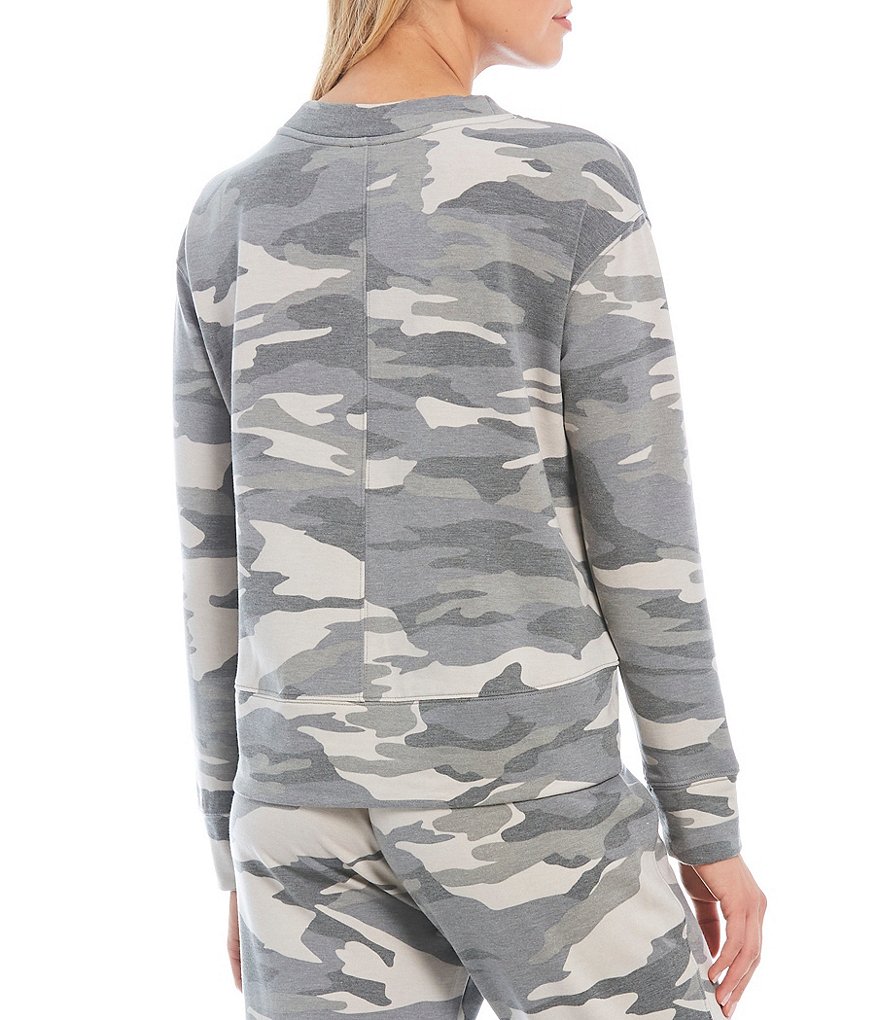 Splendid Long Sleeve Banded Hem Camo Print Jewel Neck Pullover