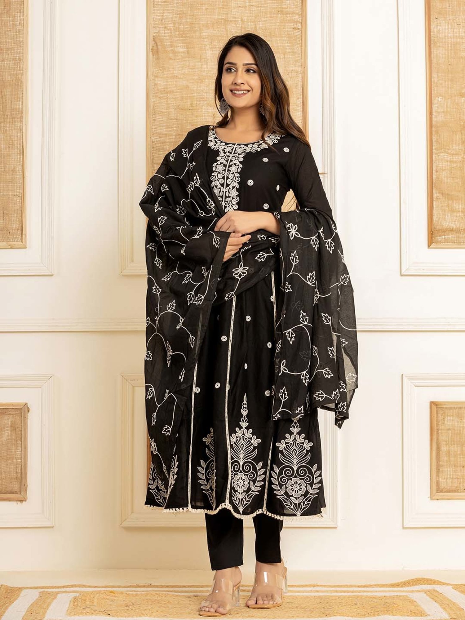 Yufta Black Cotton Embroidered Kurta Pant Set With Dupatta