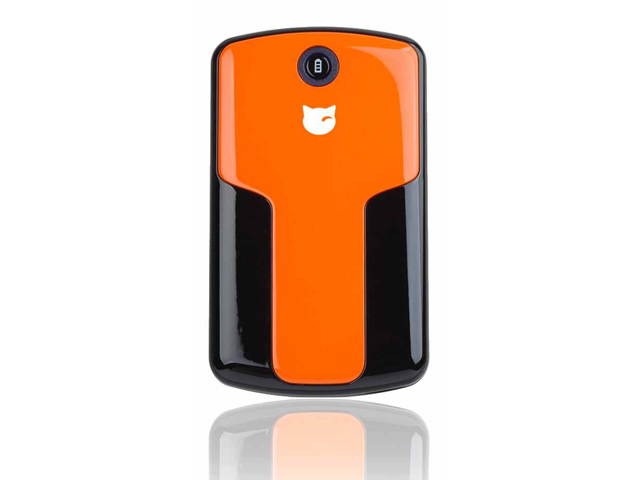 PowerBar 4200 mAh Travel Charger Compatible with the iPhone/iTouch eReaders, and most Smartphones