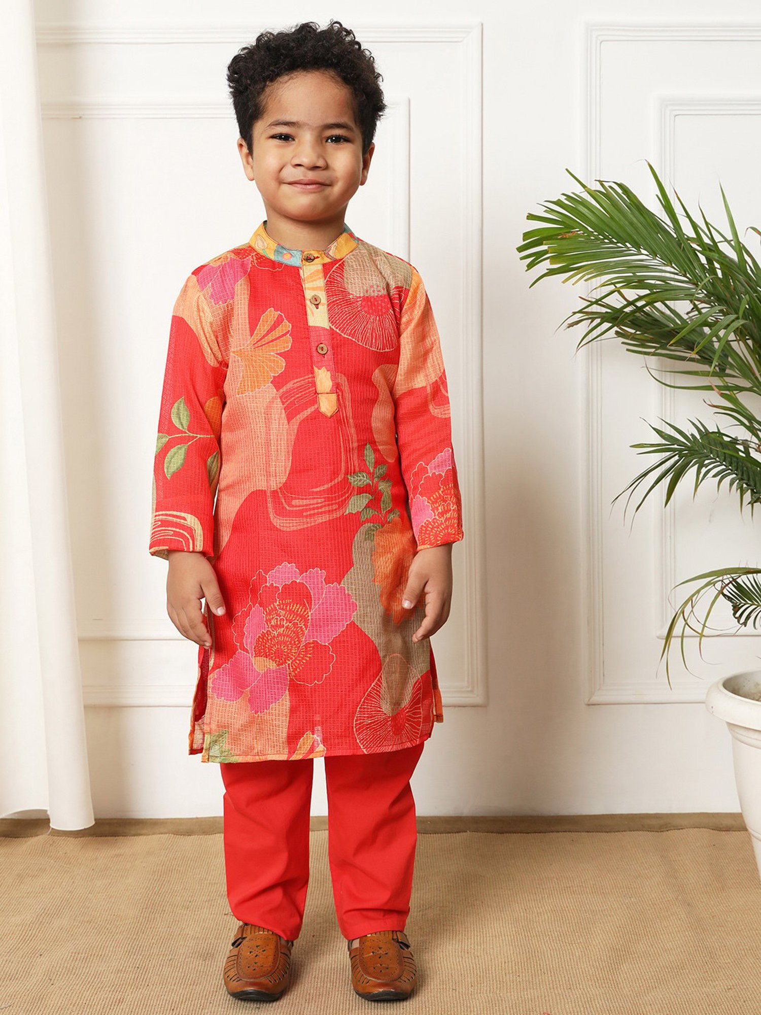 READIPRINT FASHIONS Kids Red Floral Print Full Sleeves Kurta with Pyjamas