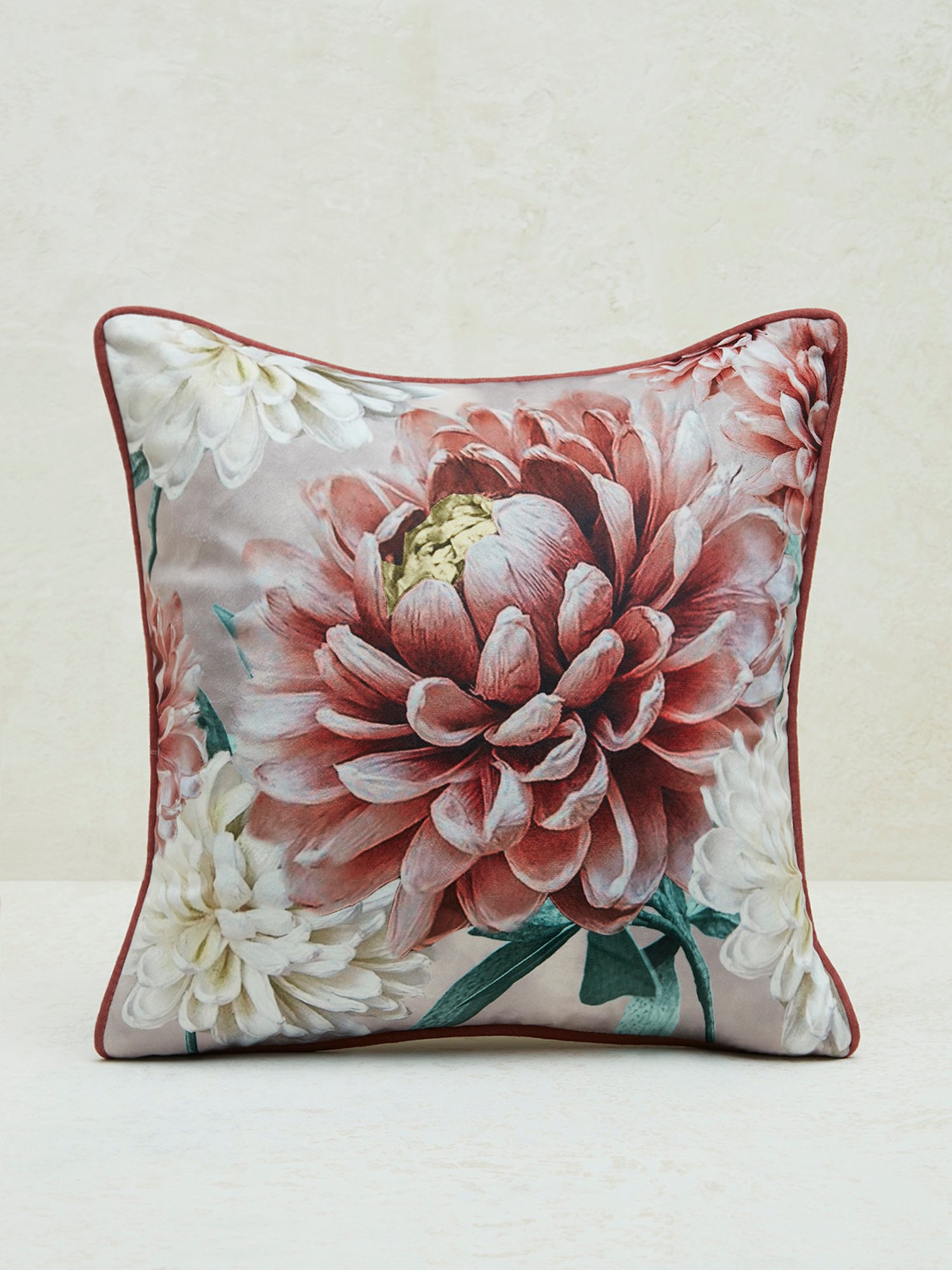 Westside Home Pink Floral Patterned Cushion Cover