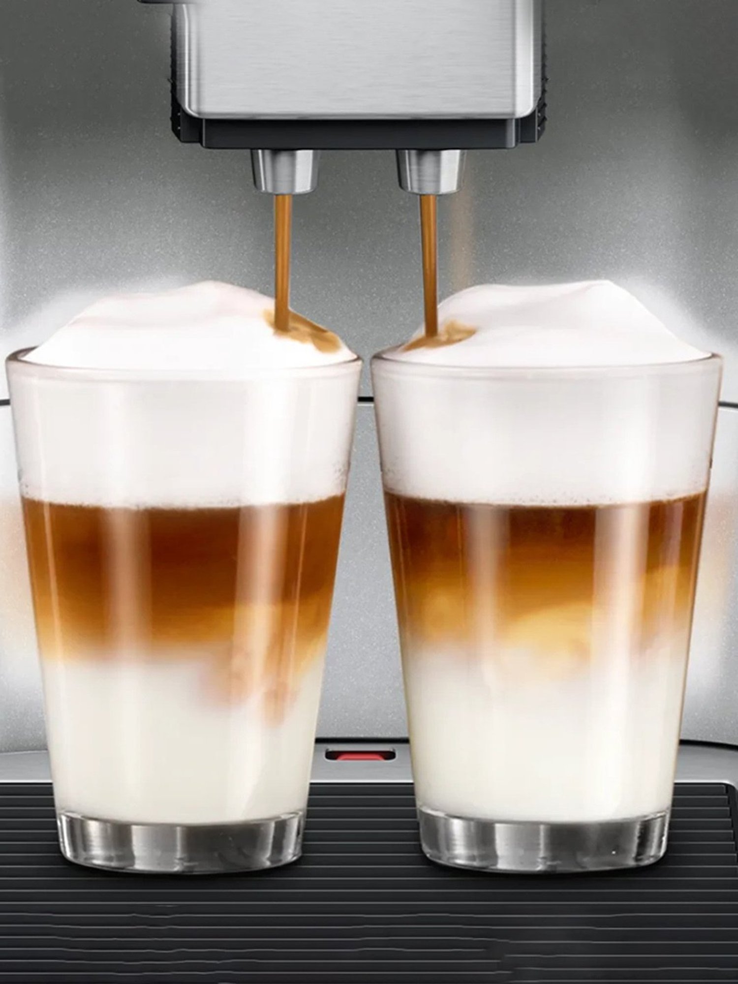 Nespresso Vertuo Plus  Coffee and Espresso Machine by De'Longhi with Aeroccino, Red