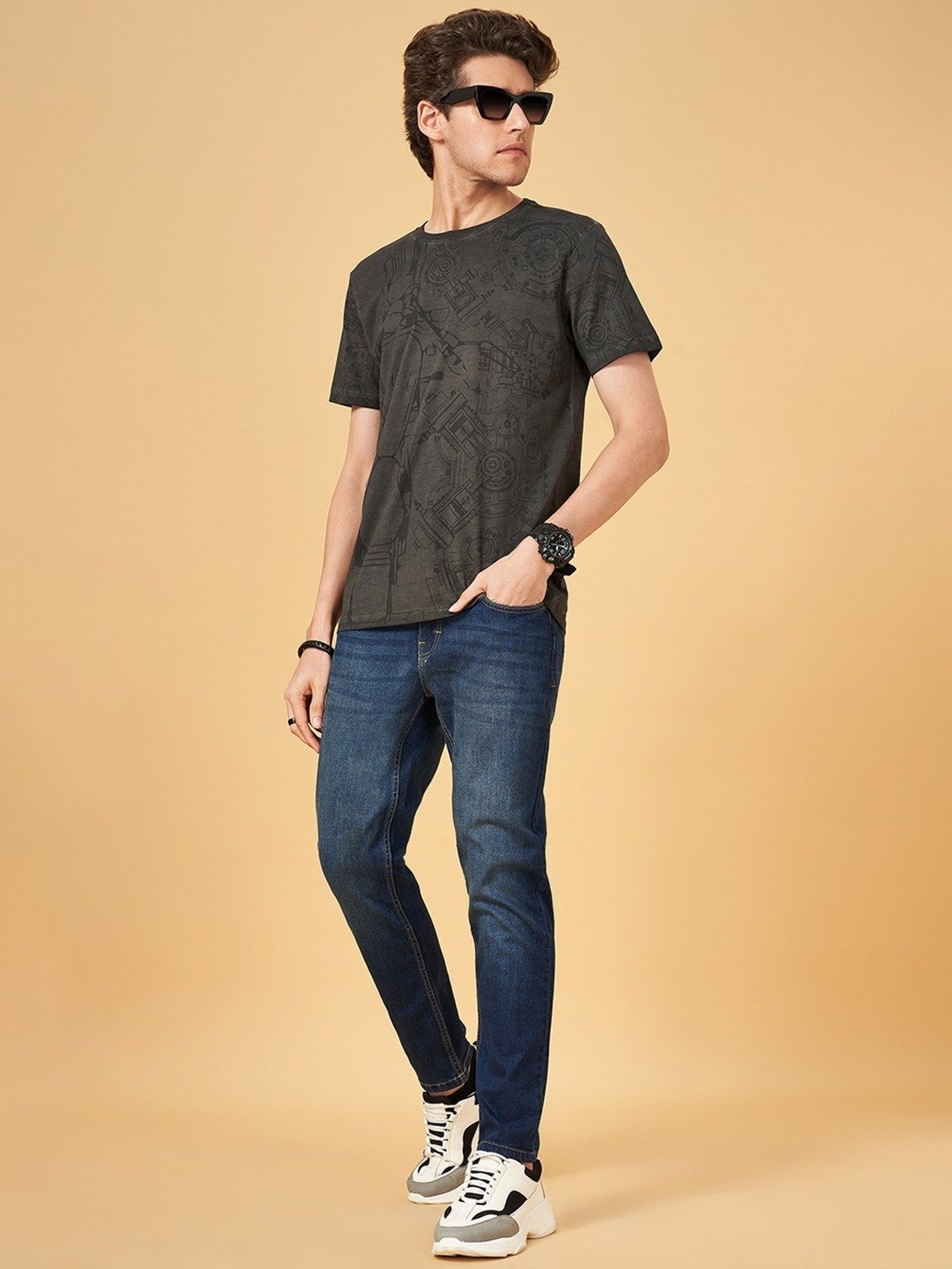 SF Jeans by Pantaloons Moonless Night Cotton Slim Fit Printed T-Shirt