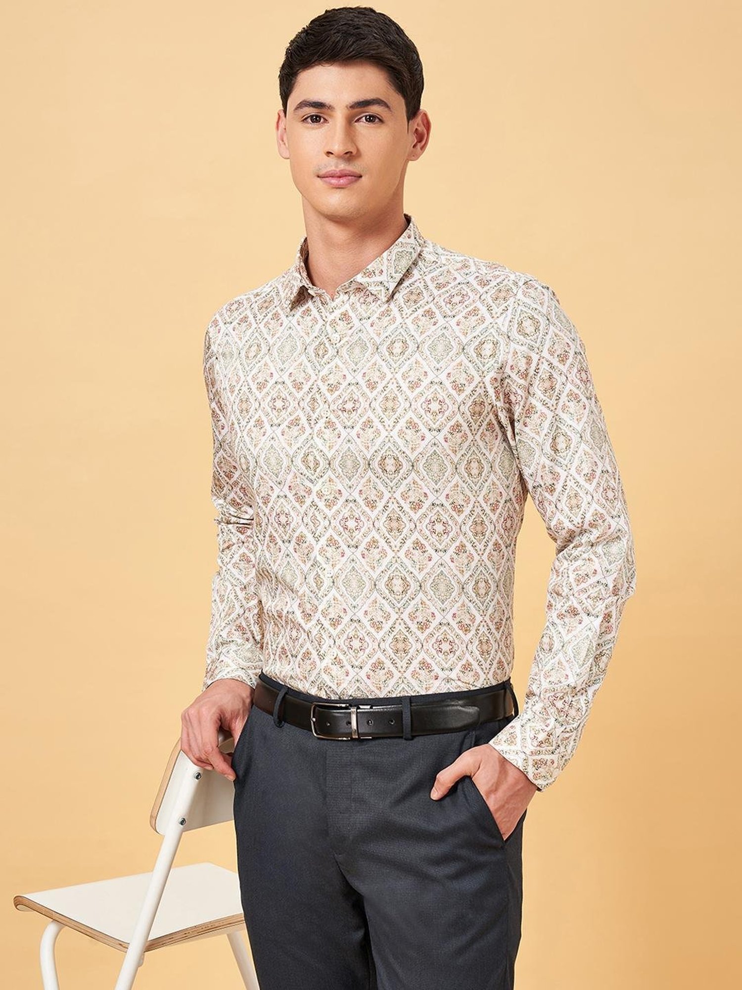 Peregrine By Pantaloons Cloud Cream Slim Fit Printed Shirt