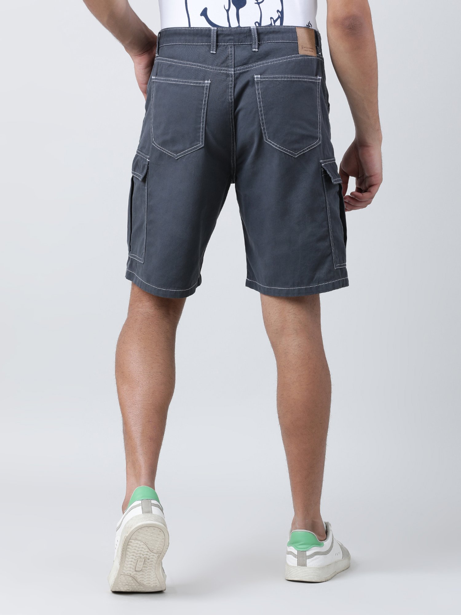 Bene Kleed Dark Grey Relaxed Fit Cotton Cargo Shorts