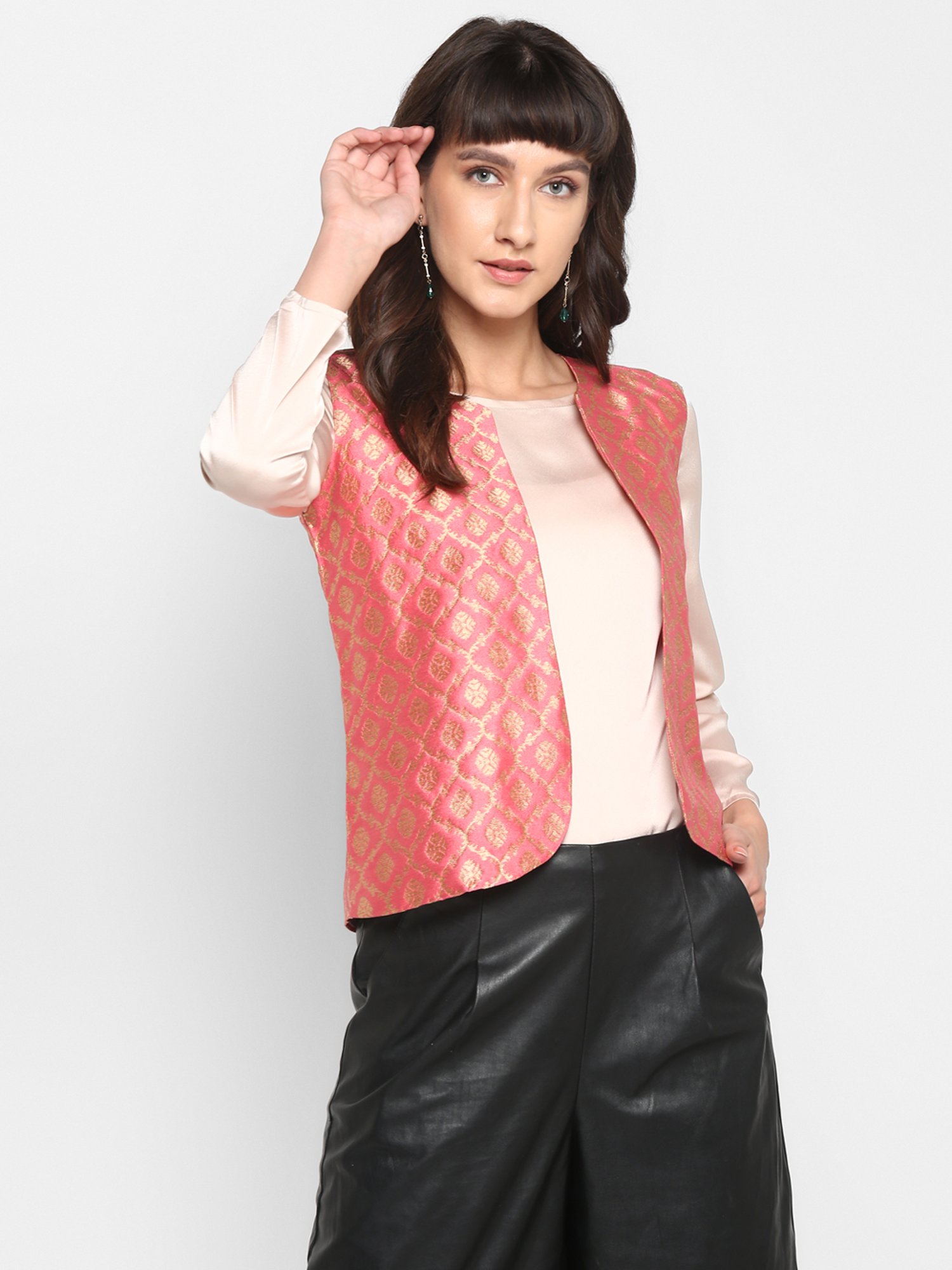 Hangup Pink Jacquard Pattern Shrug