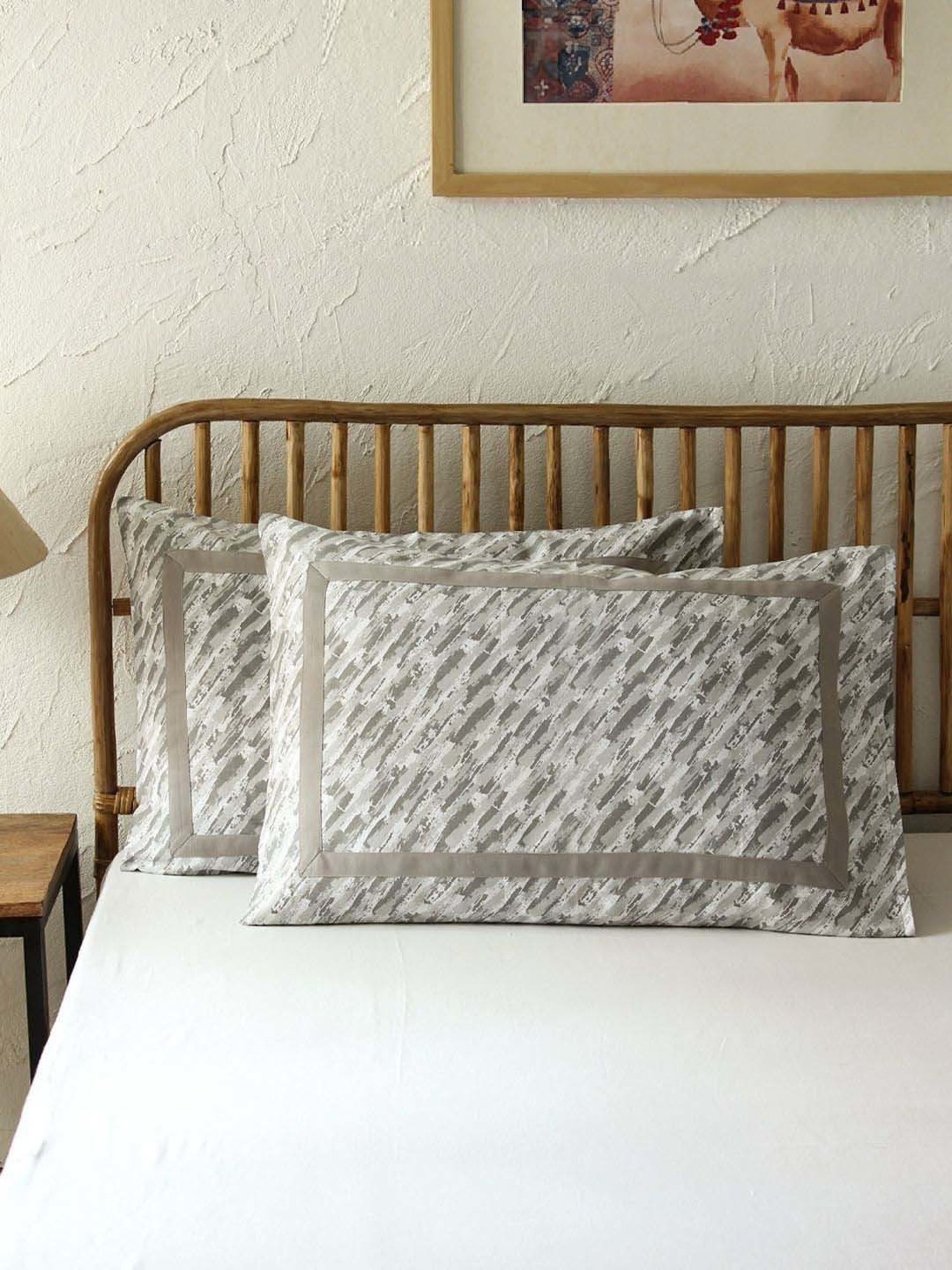 Stoa Paris White & Aqua Cotton 200 TC Pillow Cover - Set of 1