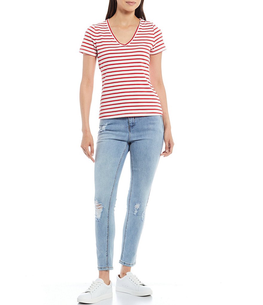 A Loves A Short Sleeve V-Neck Stripe Tee