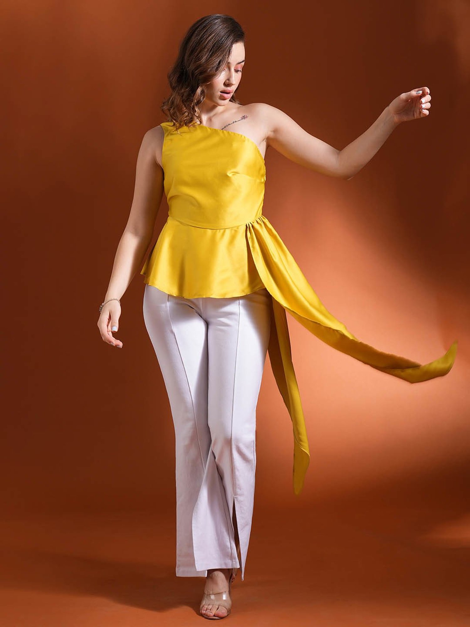 Globus Yellow Peplum Top