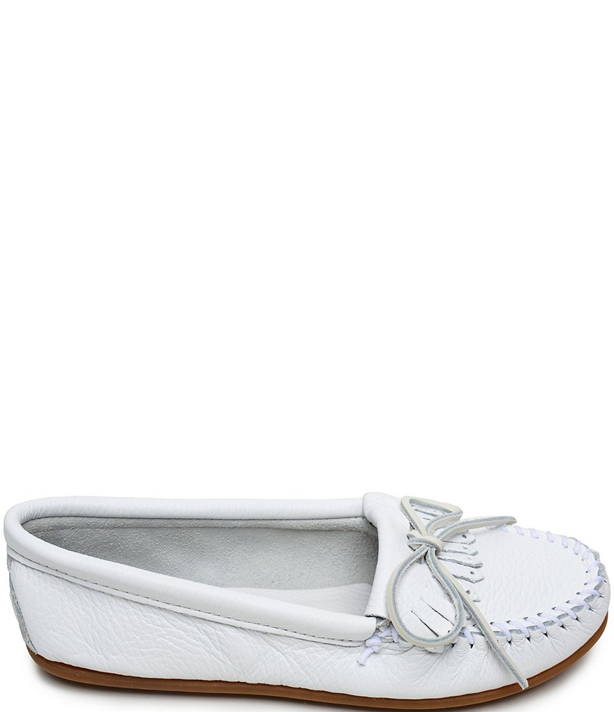 Minnetonka Deerskin Kilty Moccasins