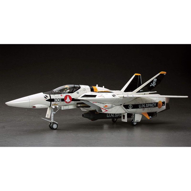 Hasegawa Macross VF-1S/A Valkyrie Skull Platoon Squadron 1/48 Model Kit
