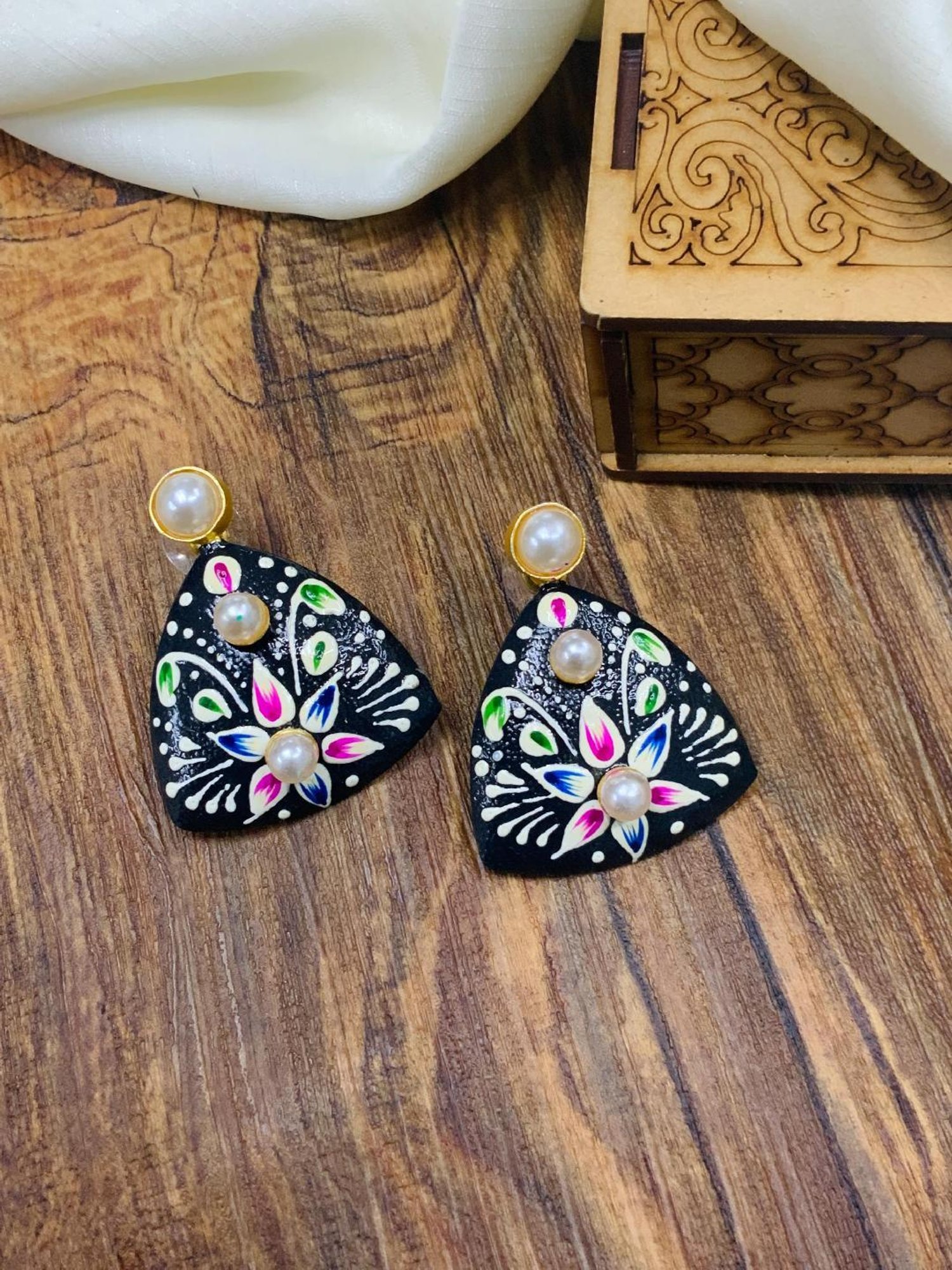 Abdesigns Classic Gold-Plated Stud Earrings