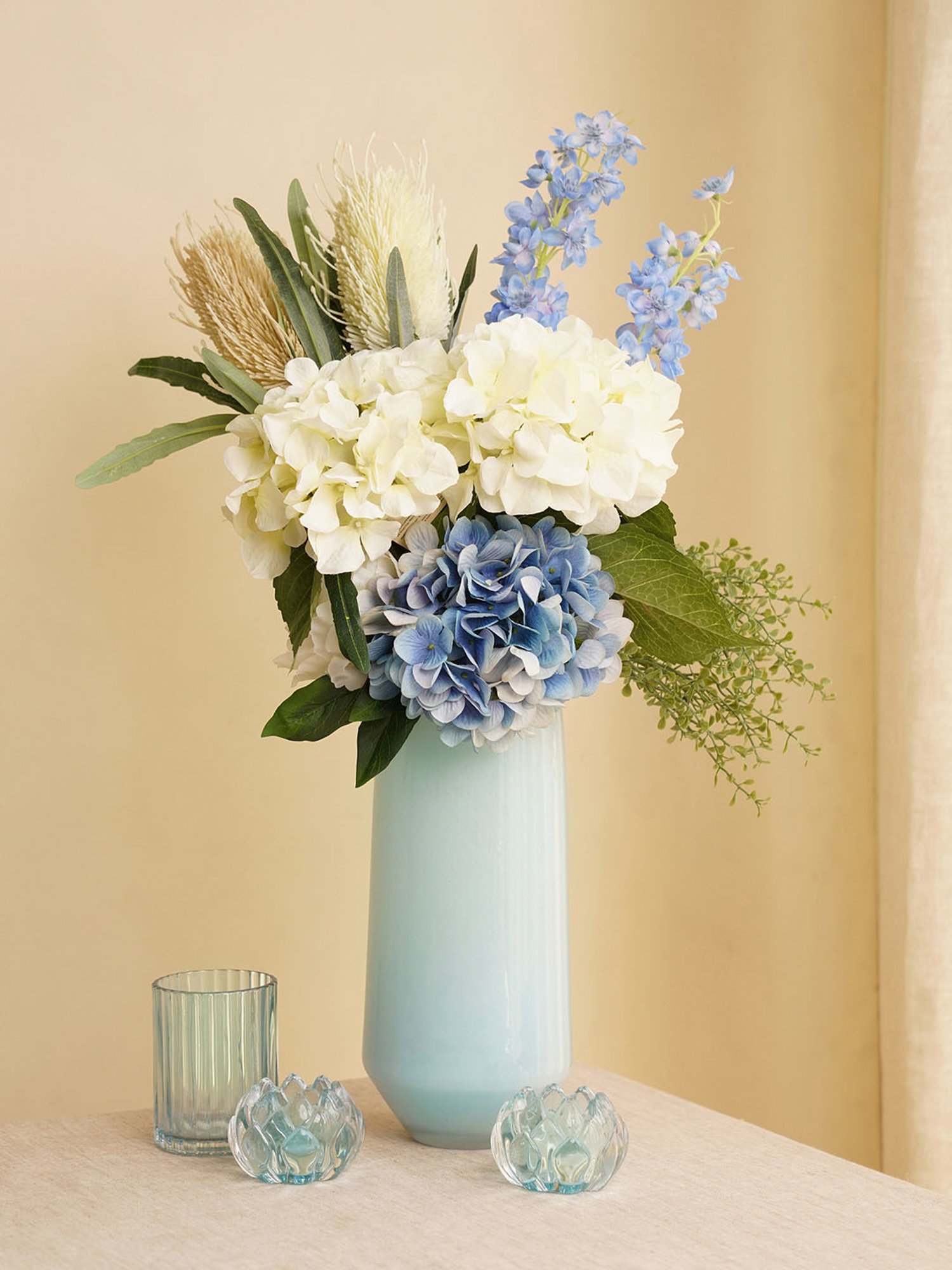 Pure Home and Living Blue Glass Powder Finish Round Vase