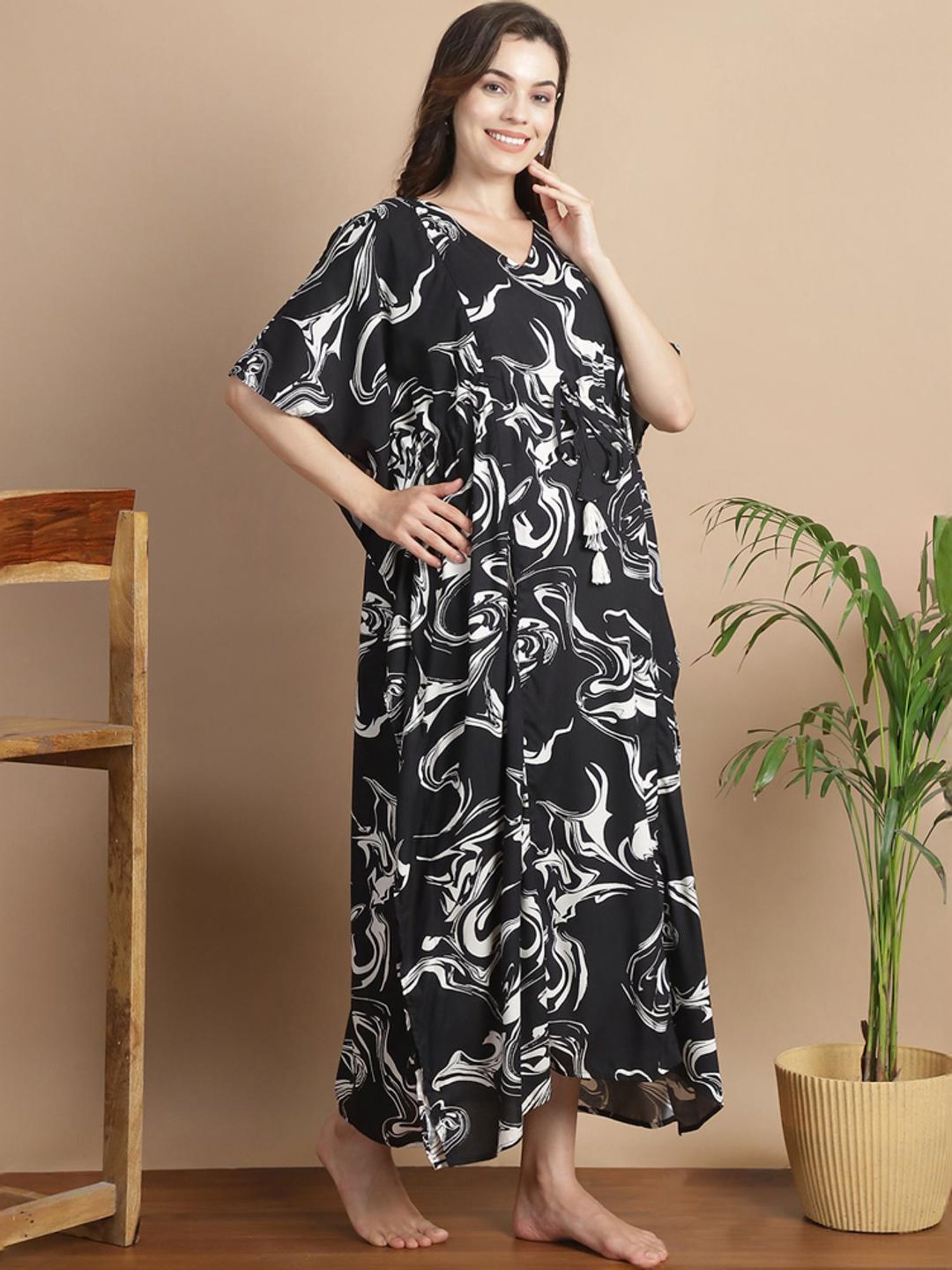 Secret Wish Black Printed Kaftan