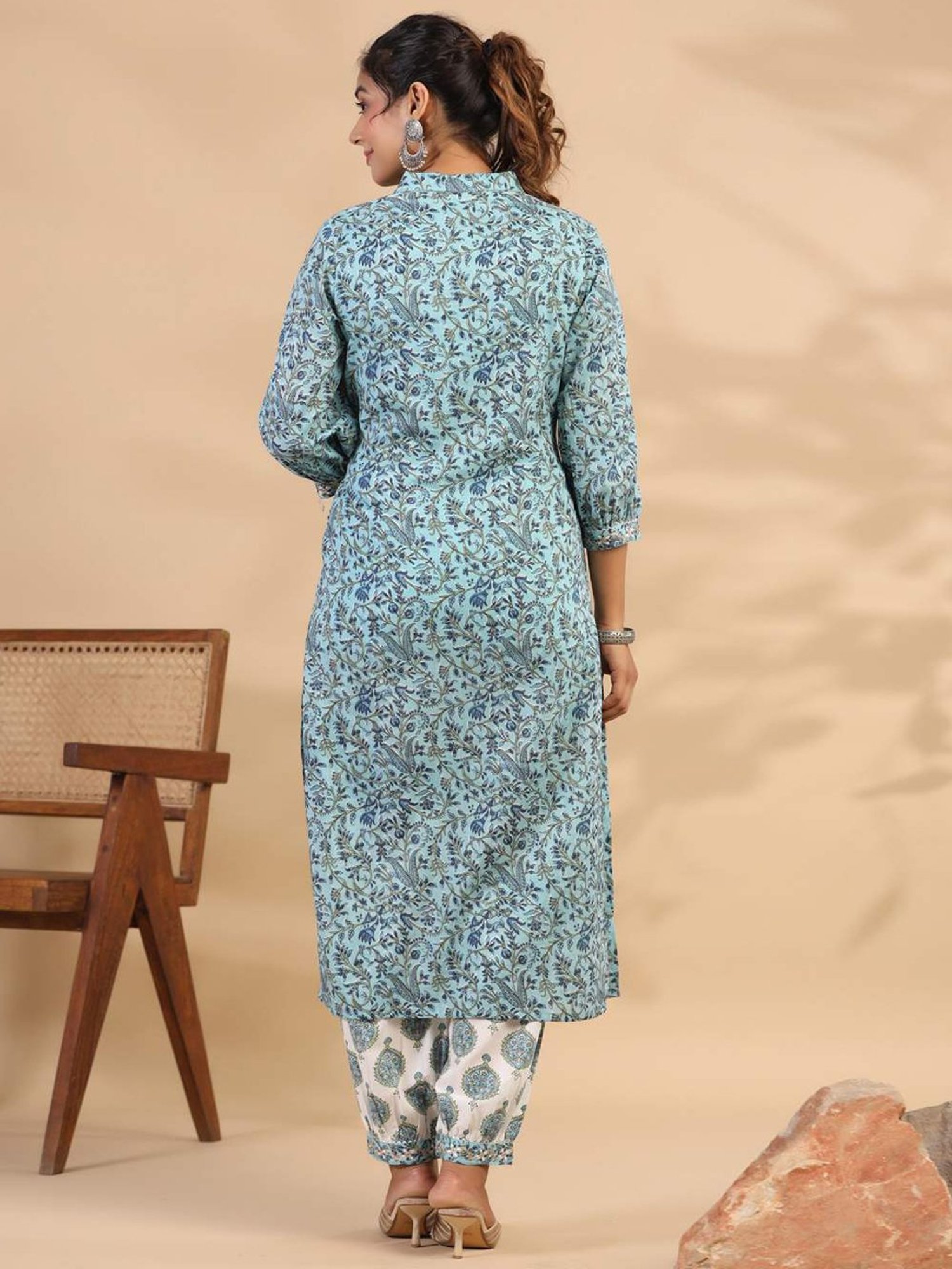 READIPRINT FASHIONS Blue & White Cotton Floral Print Kurta Salwaar Set