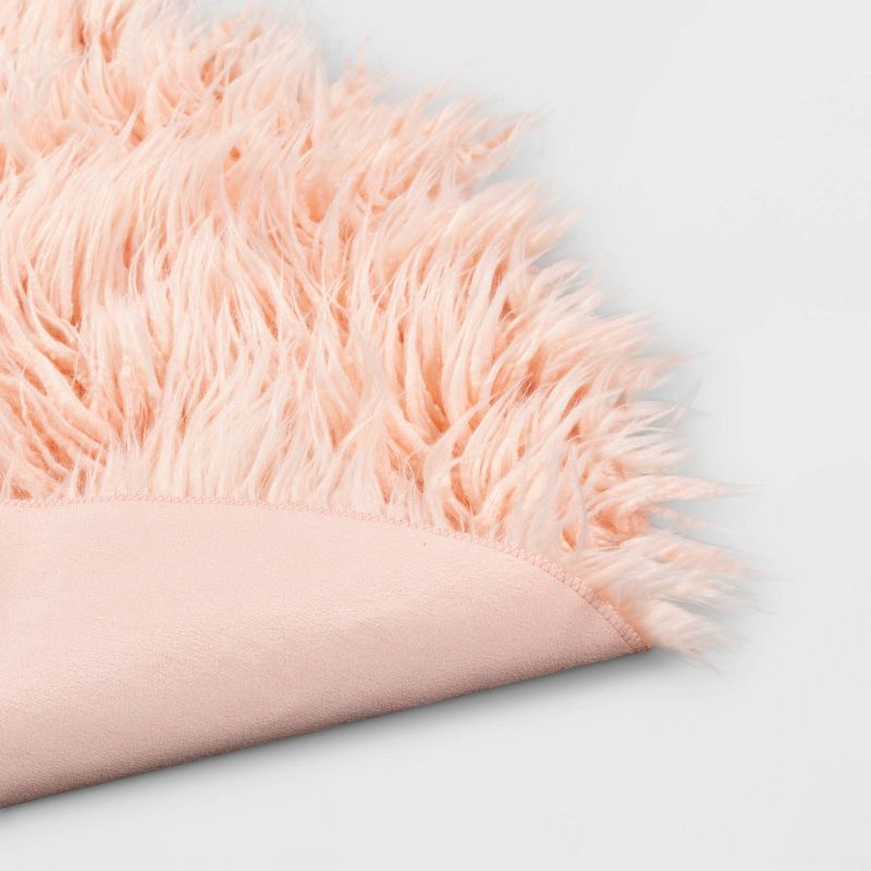 3' Faux Fur Round Rug Pink - Pillowfort™