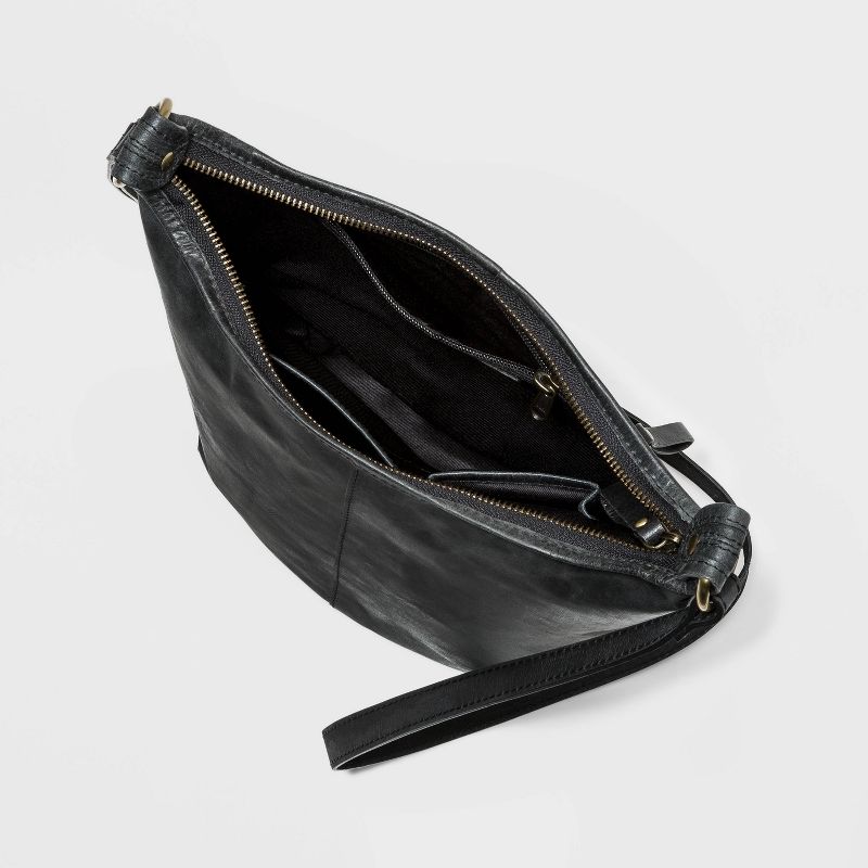 Bolo Zip Closure Shoulder Bag - Black