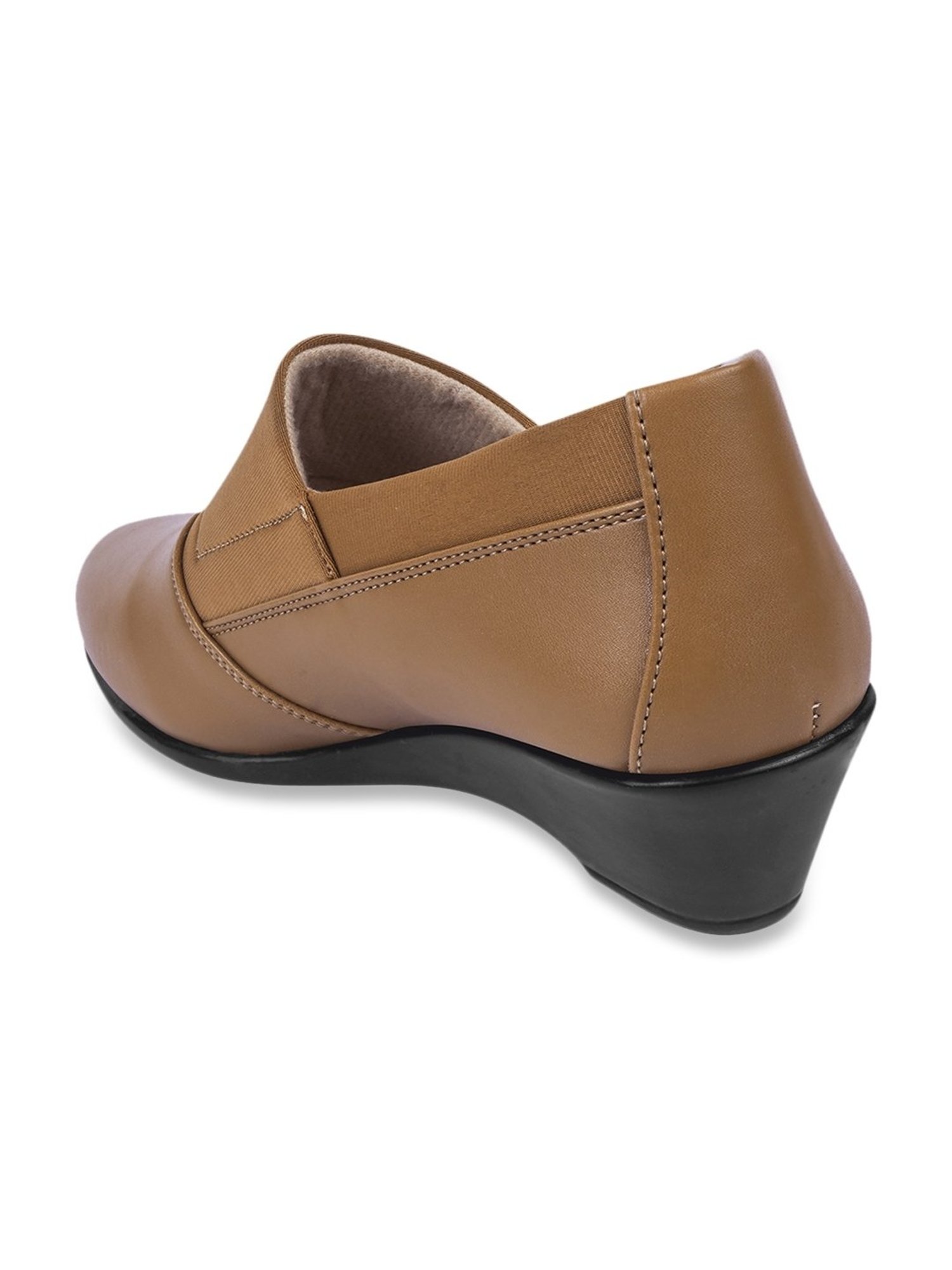 The White Pole Women's Tan Casual Pumps