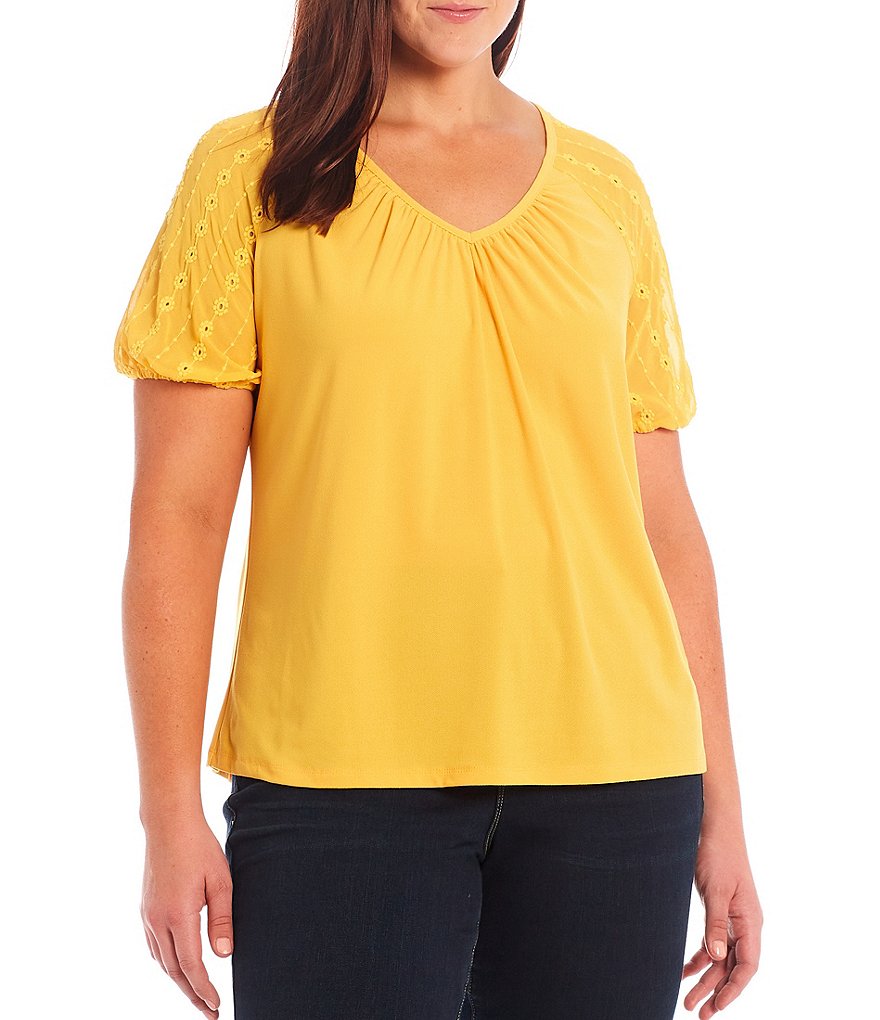 CeCe Plus Size Puff Sleeve V-Neck Short Sleeve Knit Top