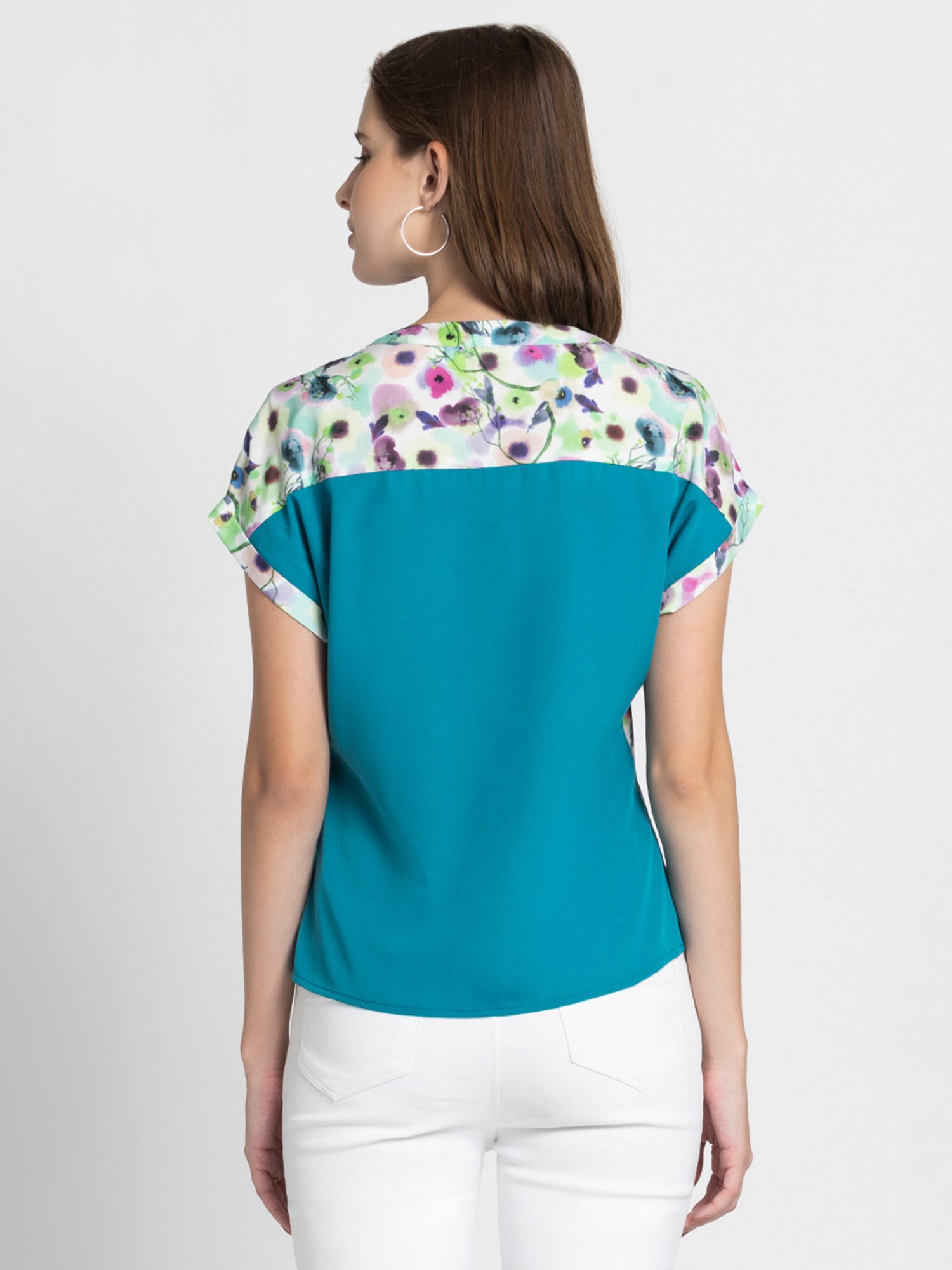 SHAYE Multicolor Floral Print Top
