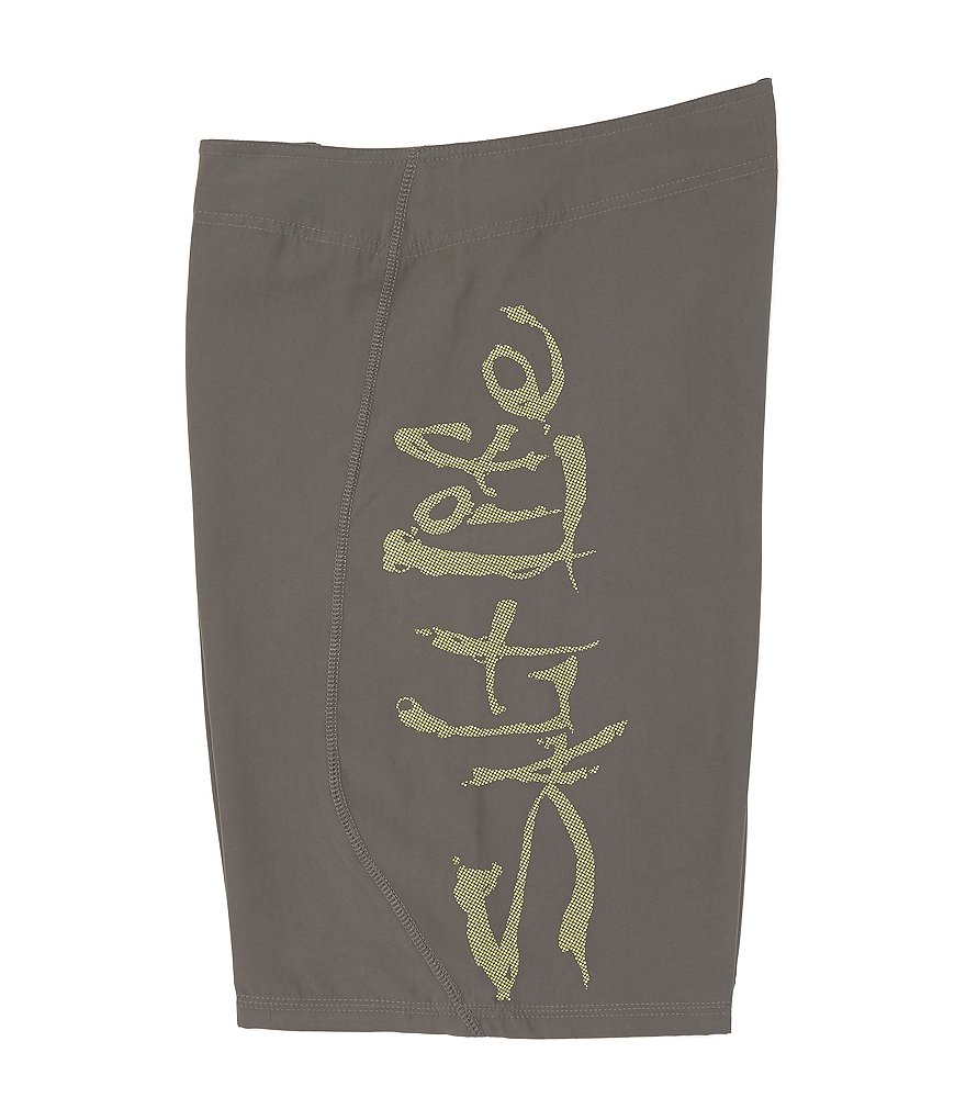 Salt Life Stealth Bomberz 22#double; Outseam Board Shorts