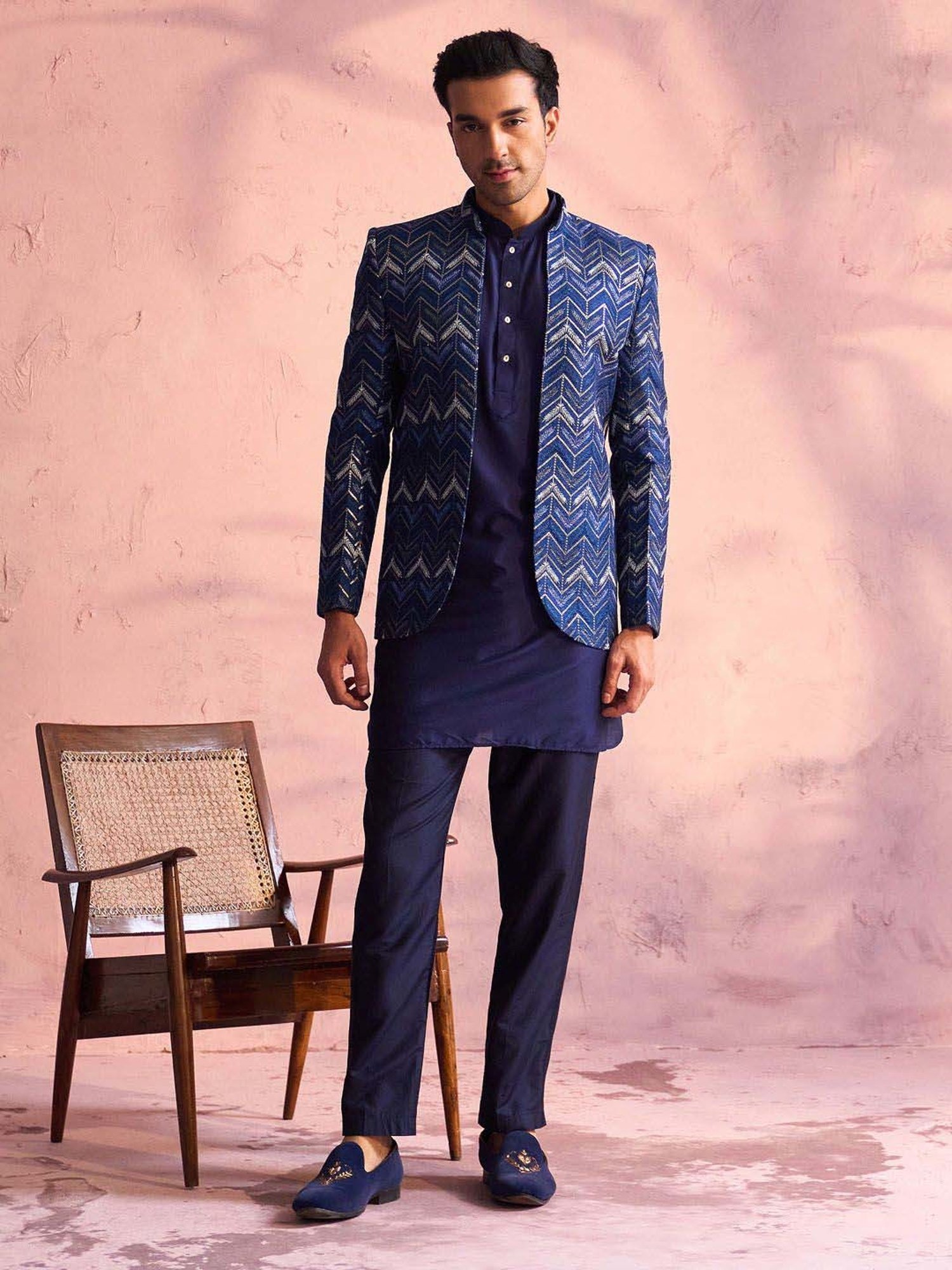 Vastramay Blue Regular Fit Embroidered Ethnic Blazer