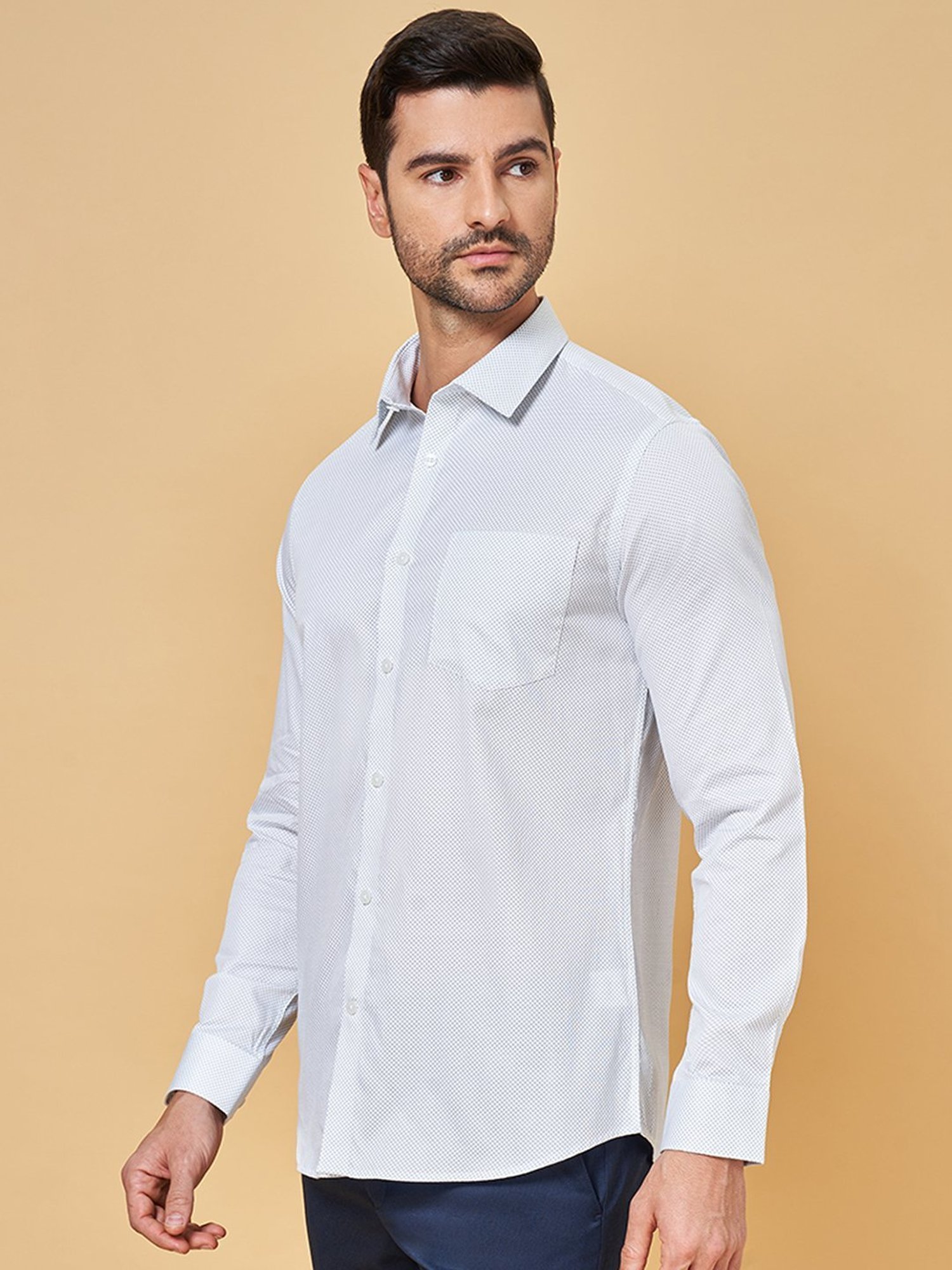 Peregrine by Pantaloons White Cotton Slim Fit Printed Shirt