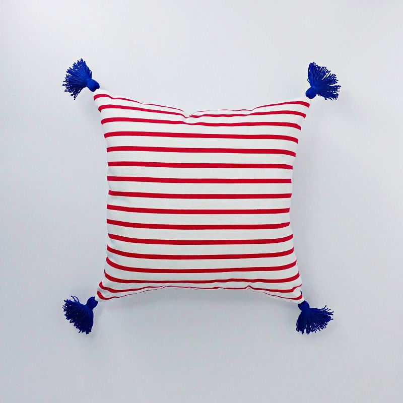 2ct Decor Pillows Star/Sea to Shining Sea - Bullseye's Playground™