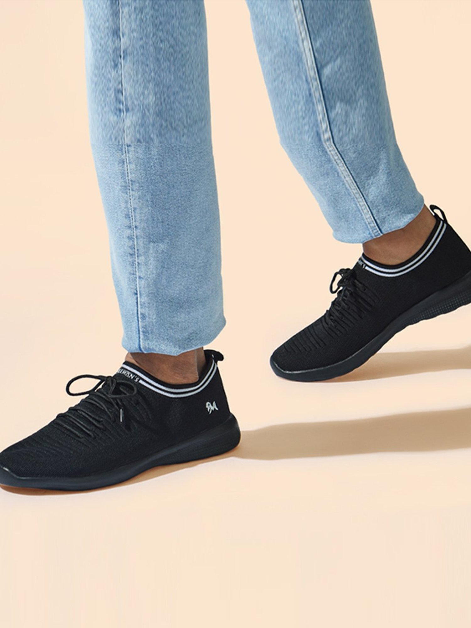 Neemans Men's Commuter Basics Black Casual Sneakers