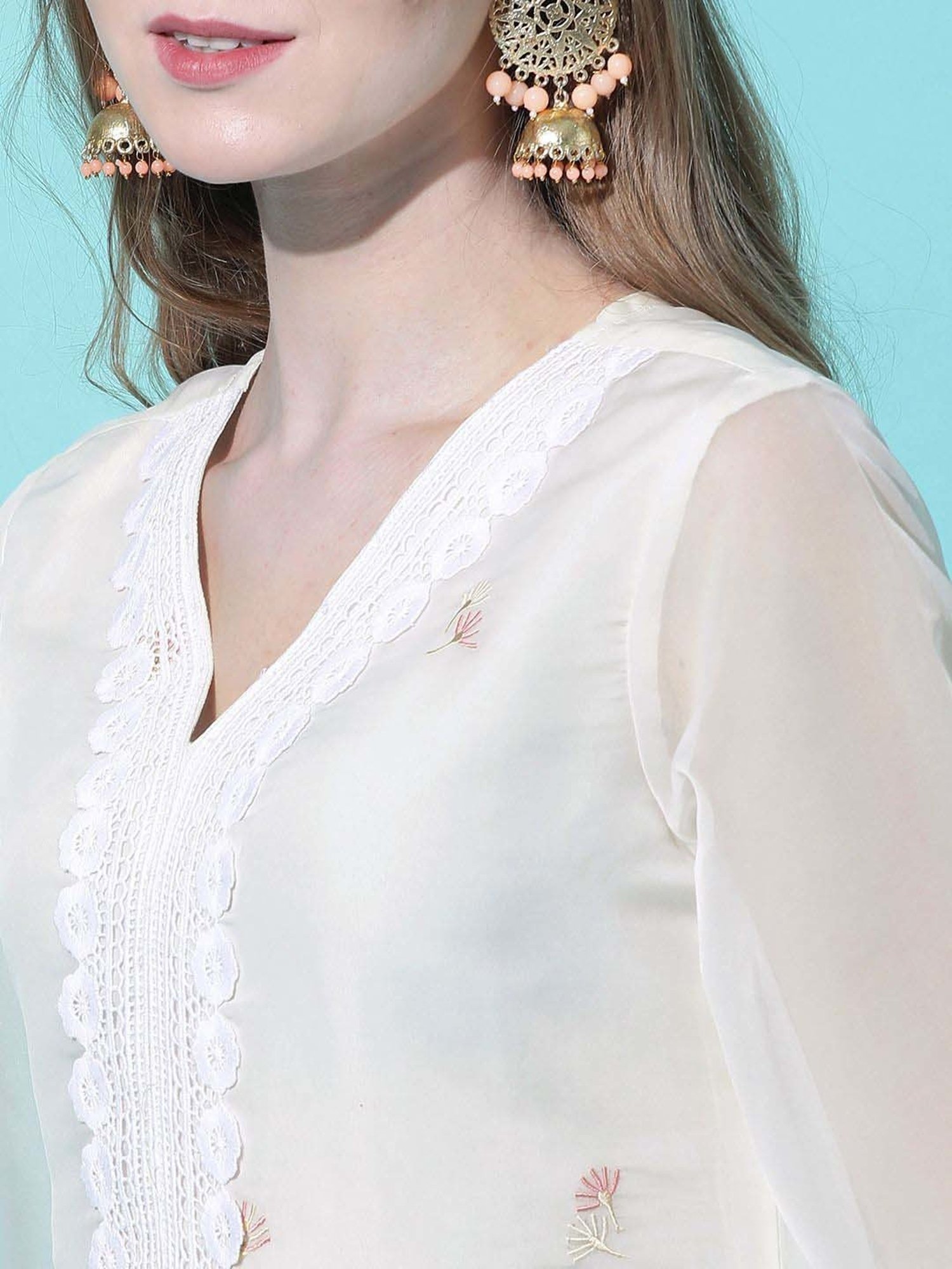 Heeposh White Embroidered Kurta Pant Set With Dupatta