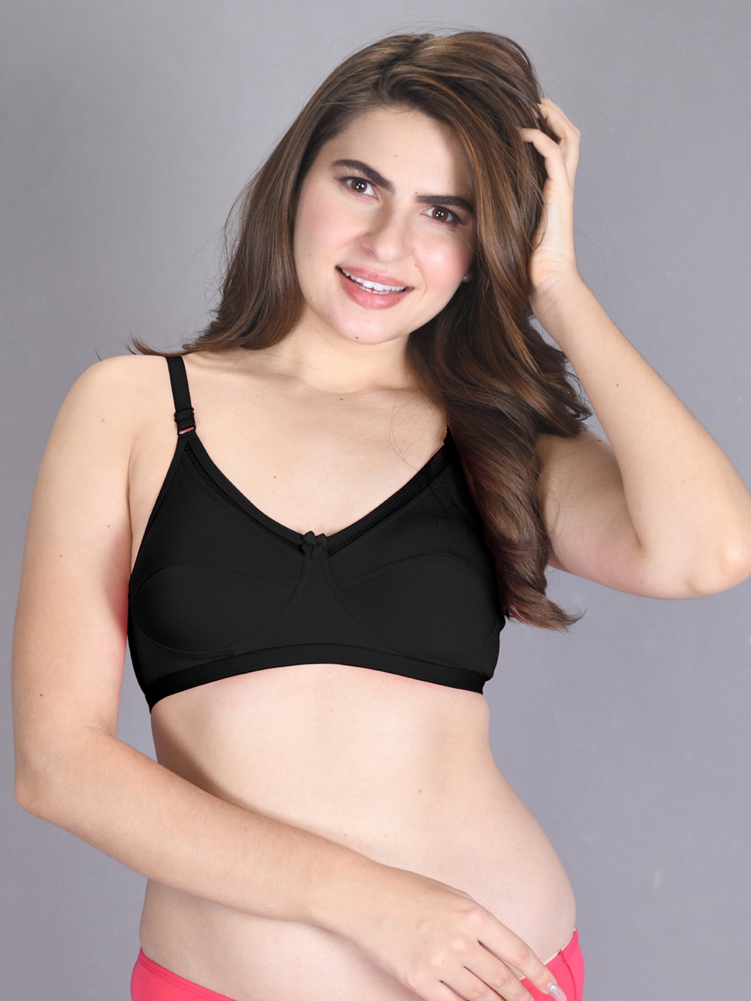 Lux Venus Black Full Coverage Non-Wired Bra With Adjustable Strap