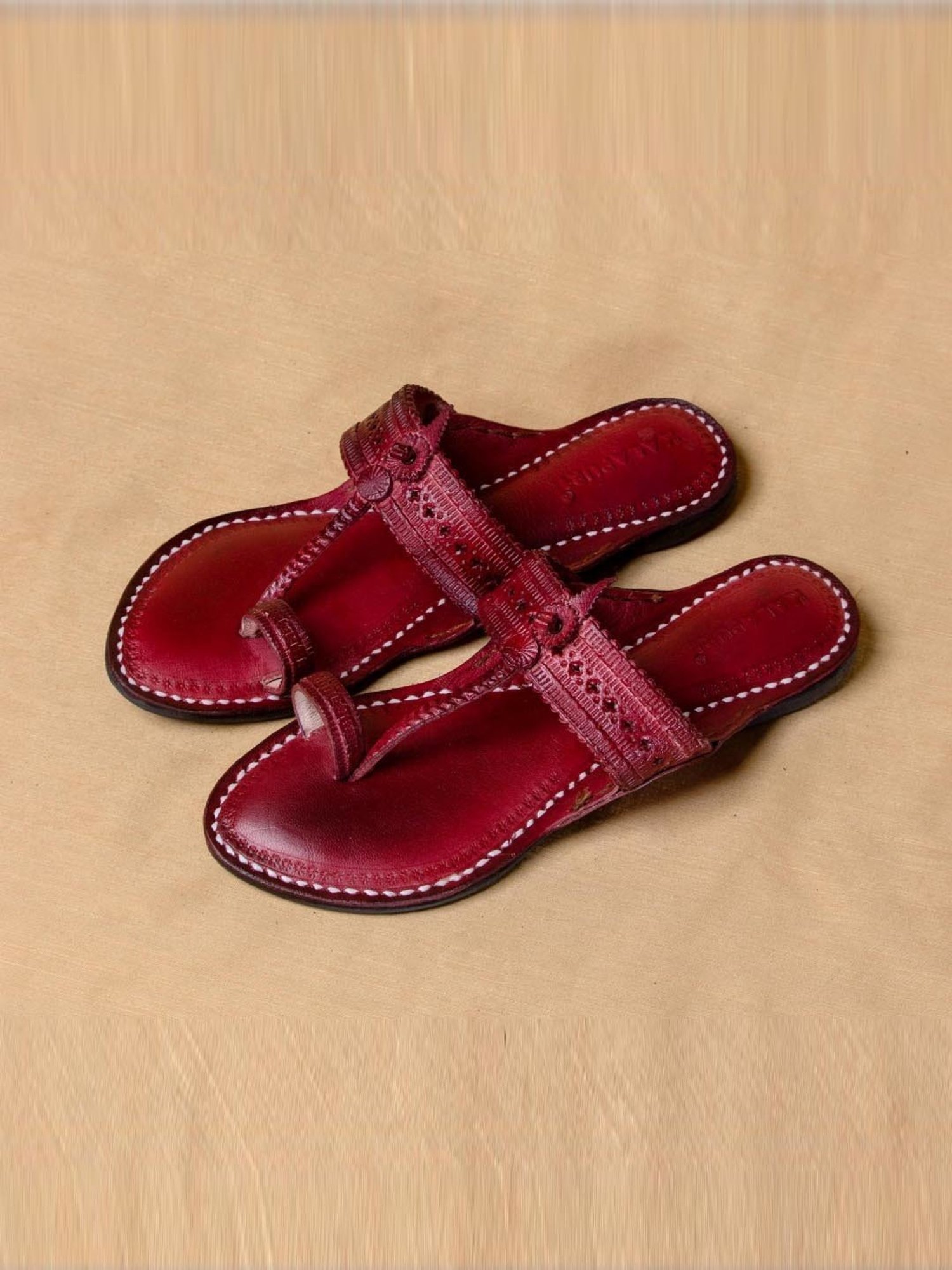 Kalapuri Women's Brown Kolhapuri Sandals