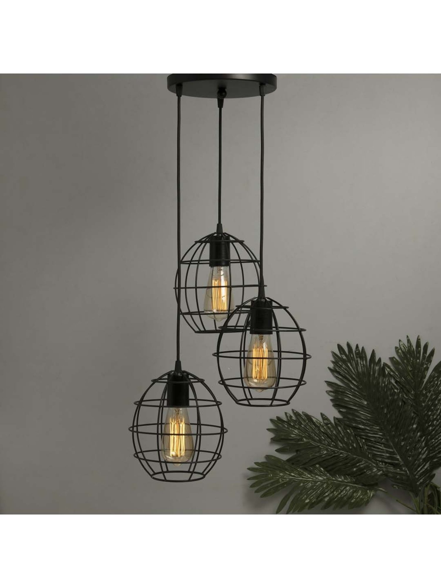 Homesake 3-Lights Round Cluster Black Metal Sphere Pendant Light - Set of 1 (Bulb not included)