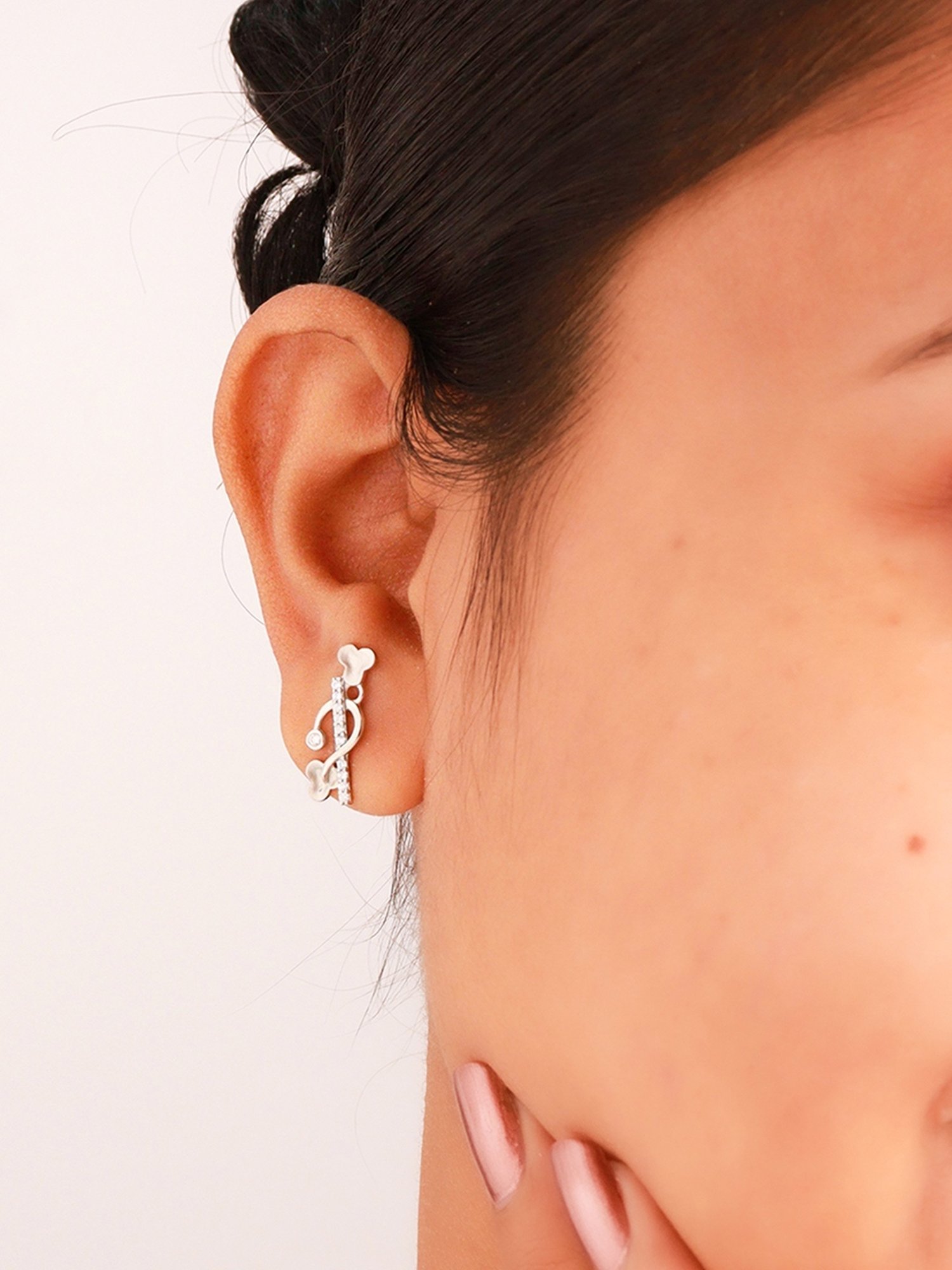 Silberry 92.5 Sterling Silver Aashi's Crystal Stud Earrings for Women