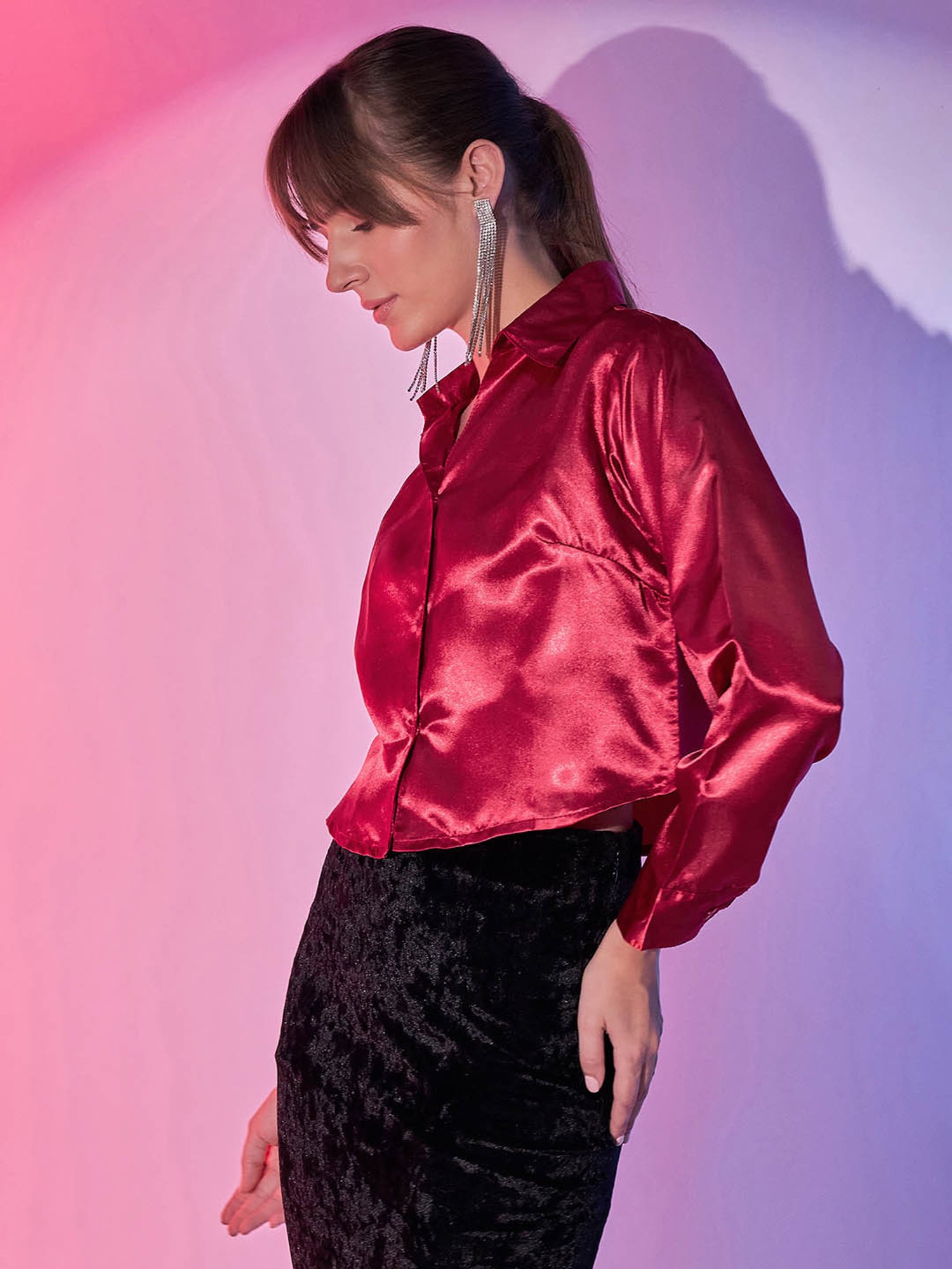 BUYNEWTREND Red Cropped Shirt