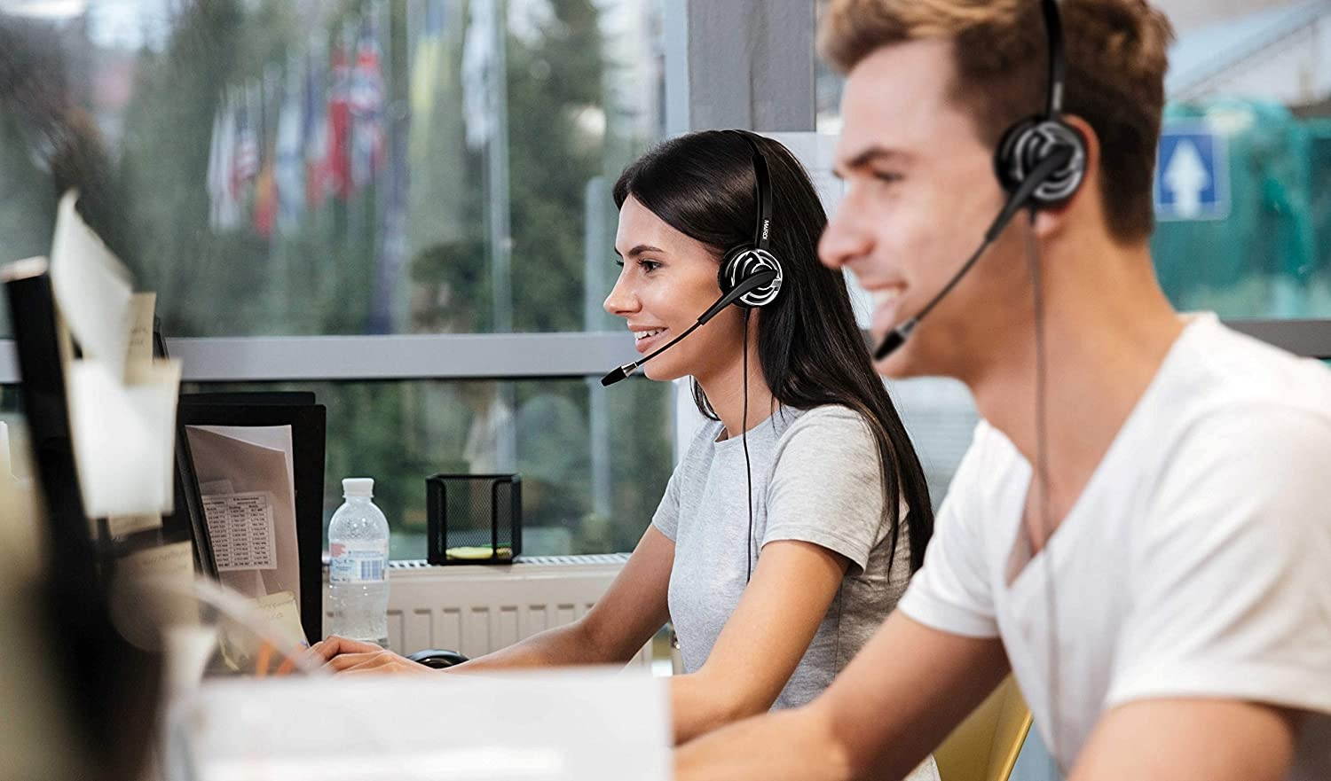 3.5 to USB Computer PC Headset with Noise Canceling Mic3.5mm Jack One Ear Cell Phone Headphone with Mic for iPhone Samsung Galaxy Huawei BlackBerry Mi and iPad Tablet Laptop Mac Skype Teams Dragon