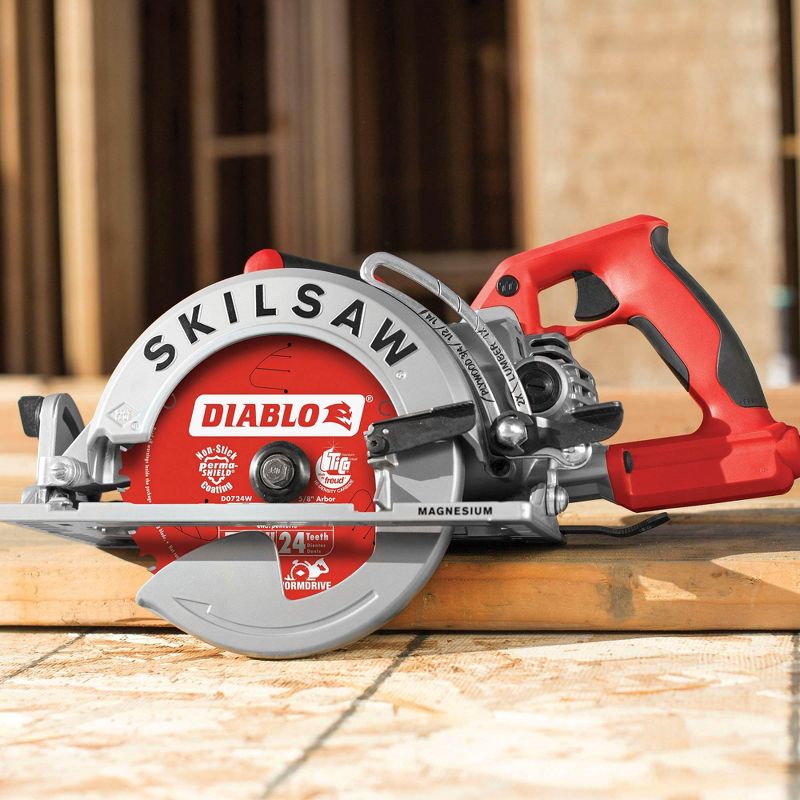 Skilsaw 7-1/4-Inch Magnesium Worm Drive Circular Saw & 12 Inch Beam Cutter