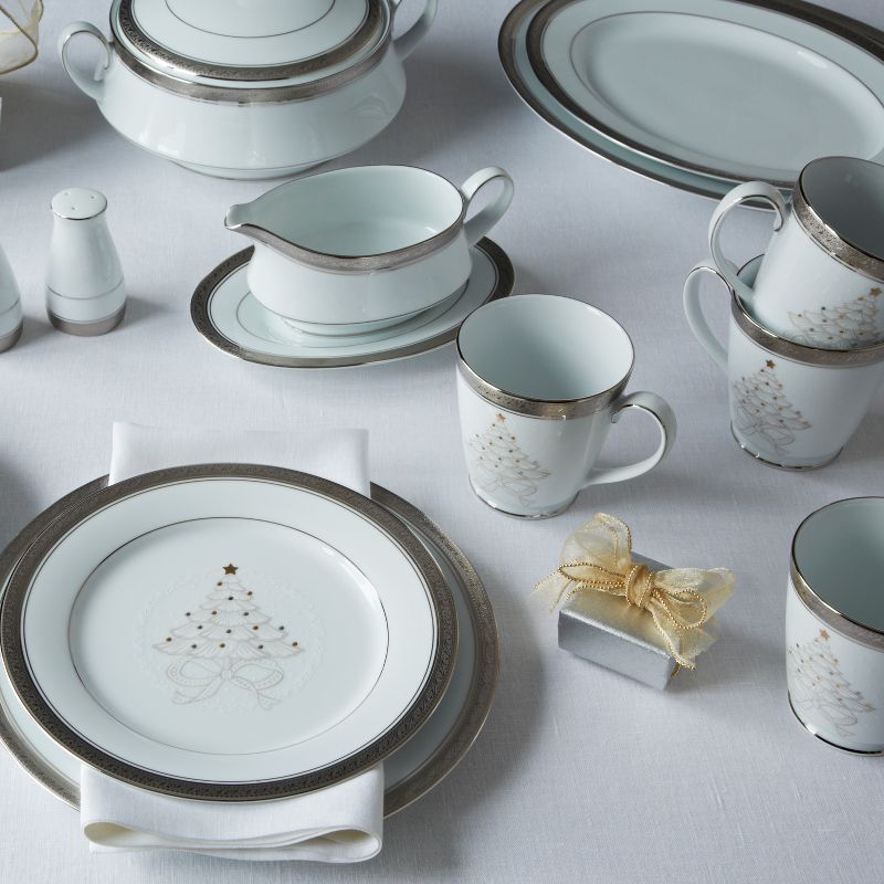 Noritake Crestwood Platinum Gravy Boat with Tray