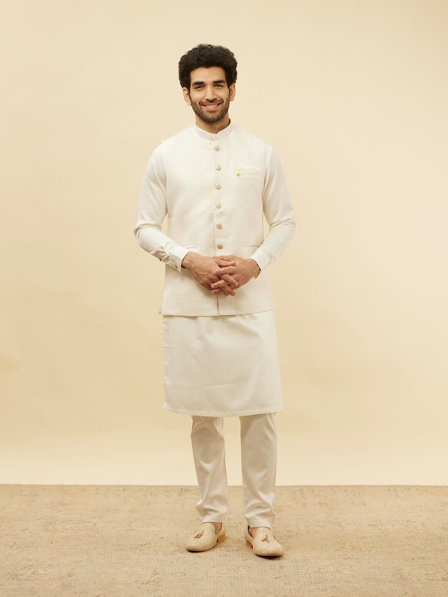 Manyavar Off White Regular Fit Self Design Nehru Jacket
