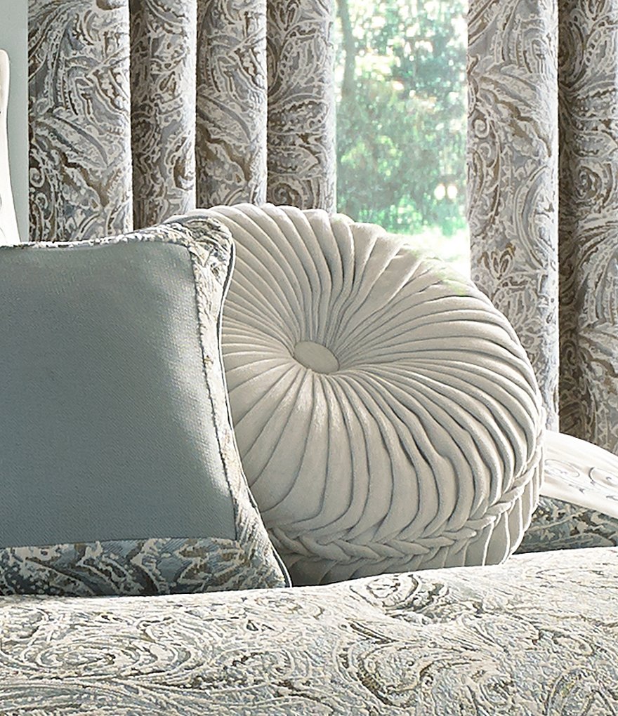 J. Queen New York Giovani Tufted Round Pillow