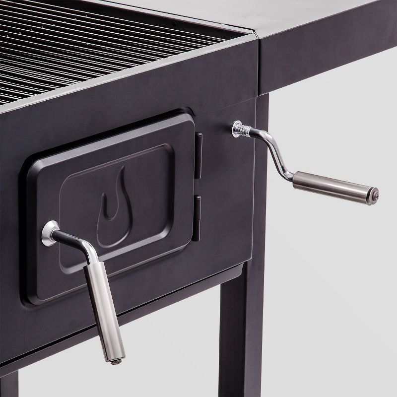 Char-Broil Performance 580 Charcoal Grill 16302038 - Black