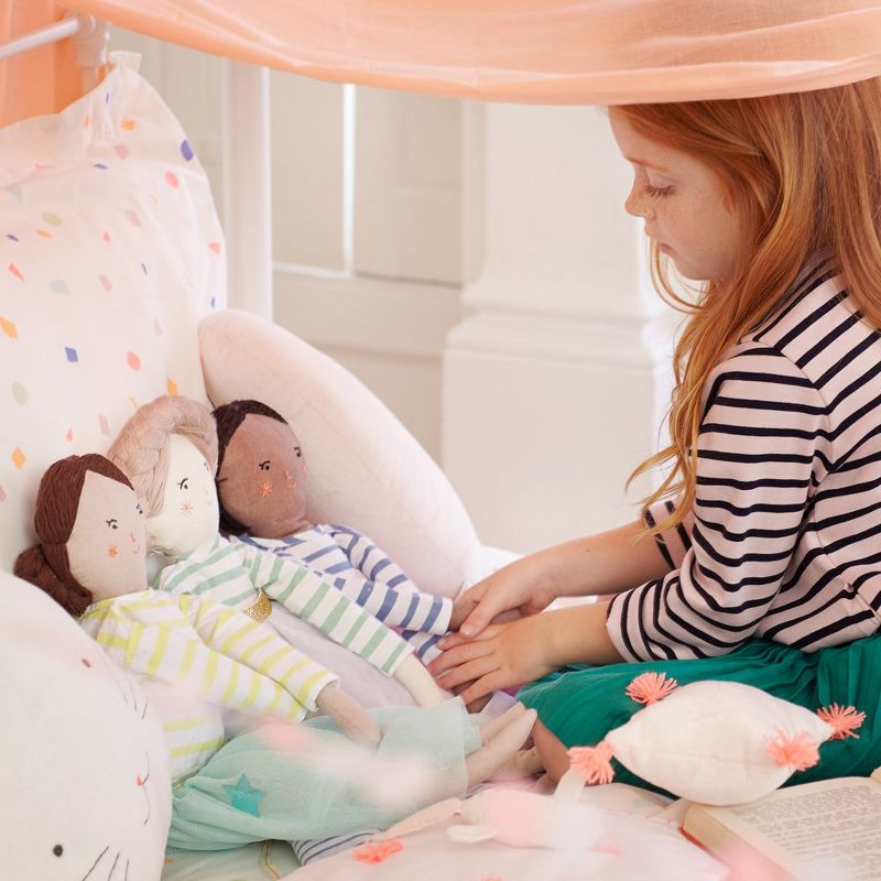 Illumination's Minions: The Rise of Gru Boogie Dancing Bob