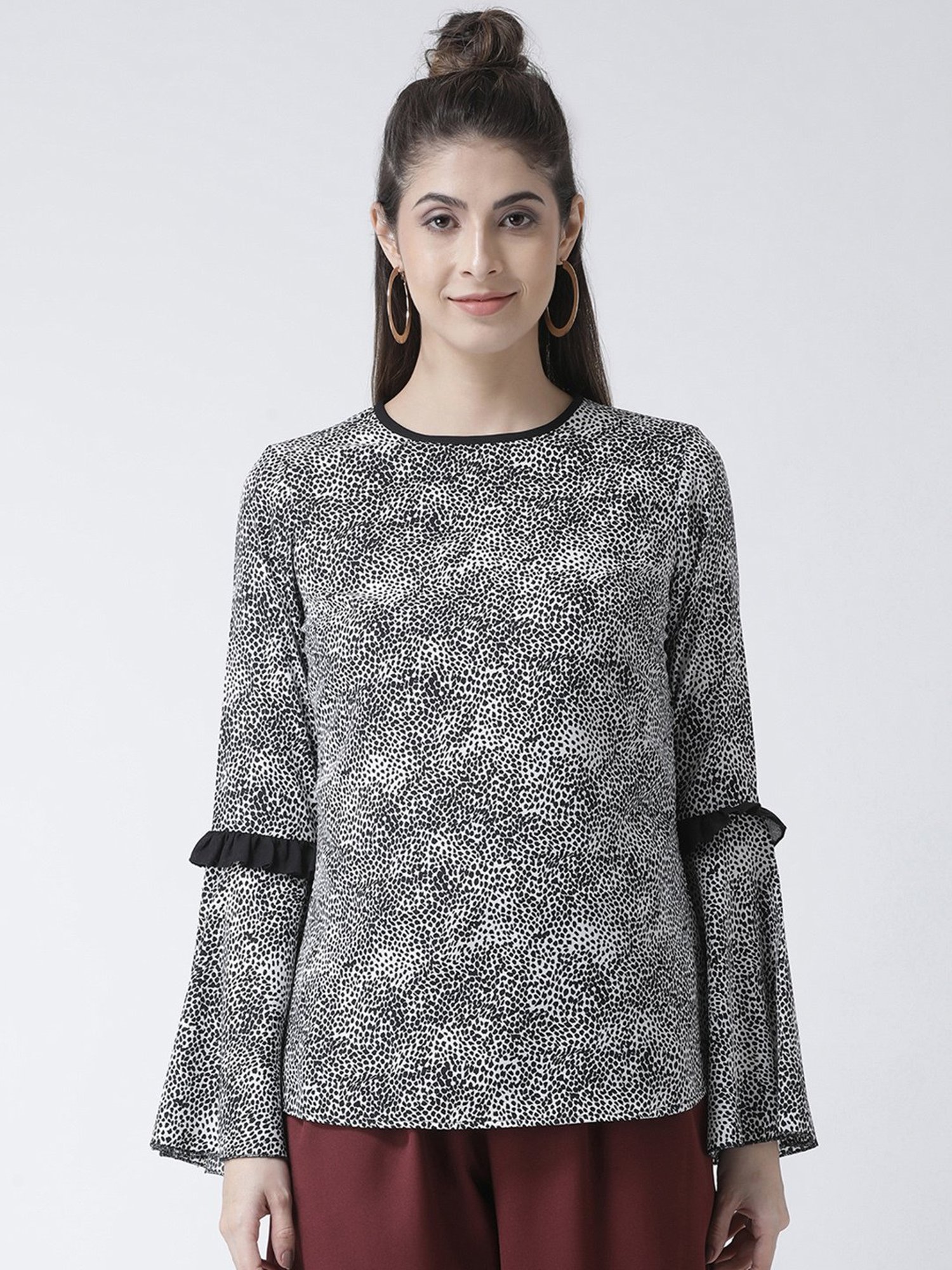 KASSUALLY Black & White Printed Top