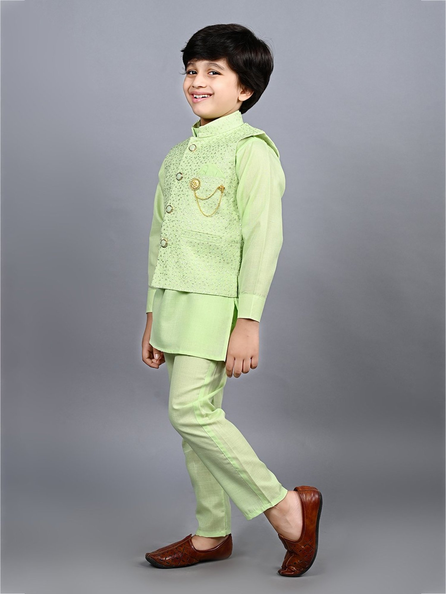 Ahhaaaa Kids Green Embellished Full Sleeves Sherwani, Jacket & Pyjamas
