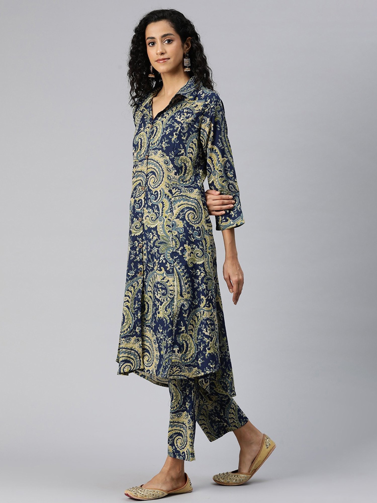 READIPRINT FASHIONS Blue Cotton Printed Kurta Pant Set