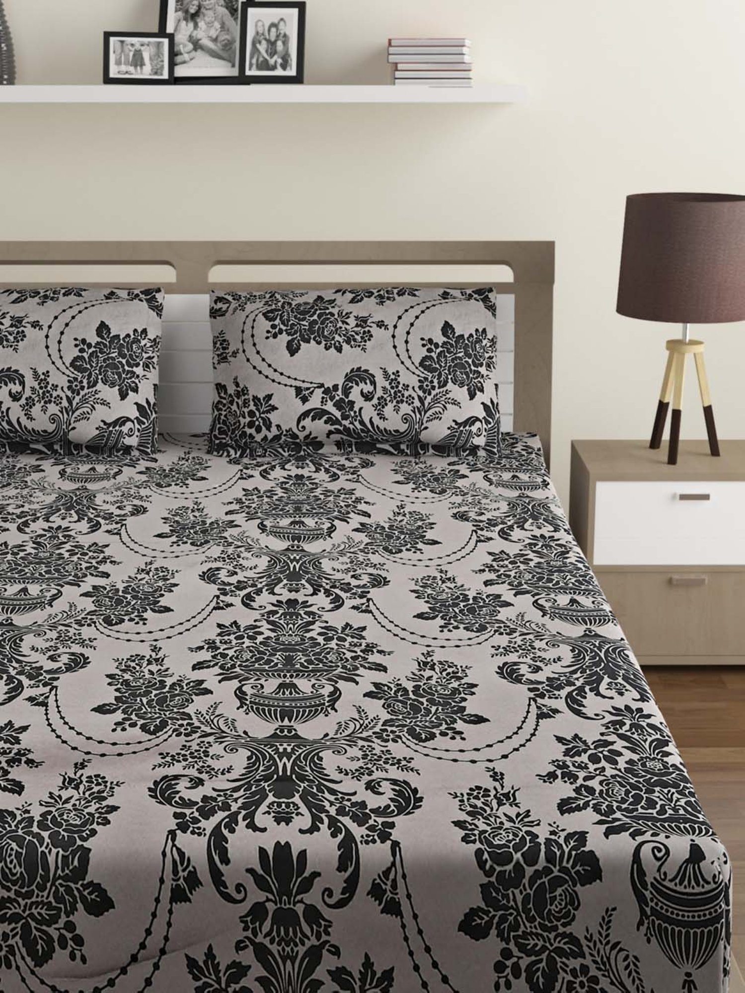 Swayam Sparkle Floral Black & White 120 TC Cotton Blend King Bedsheet with 2 Pillow Covers