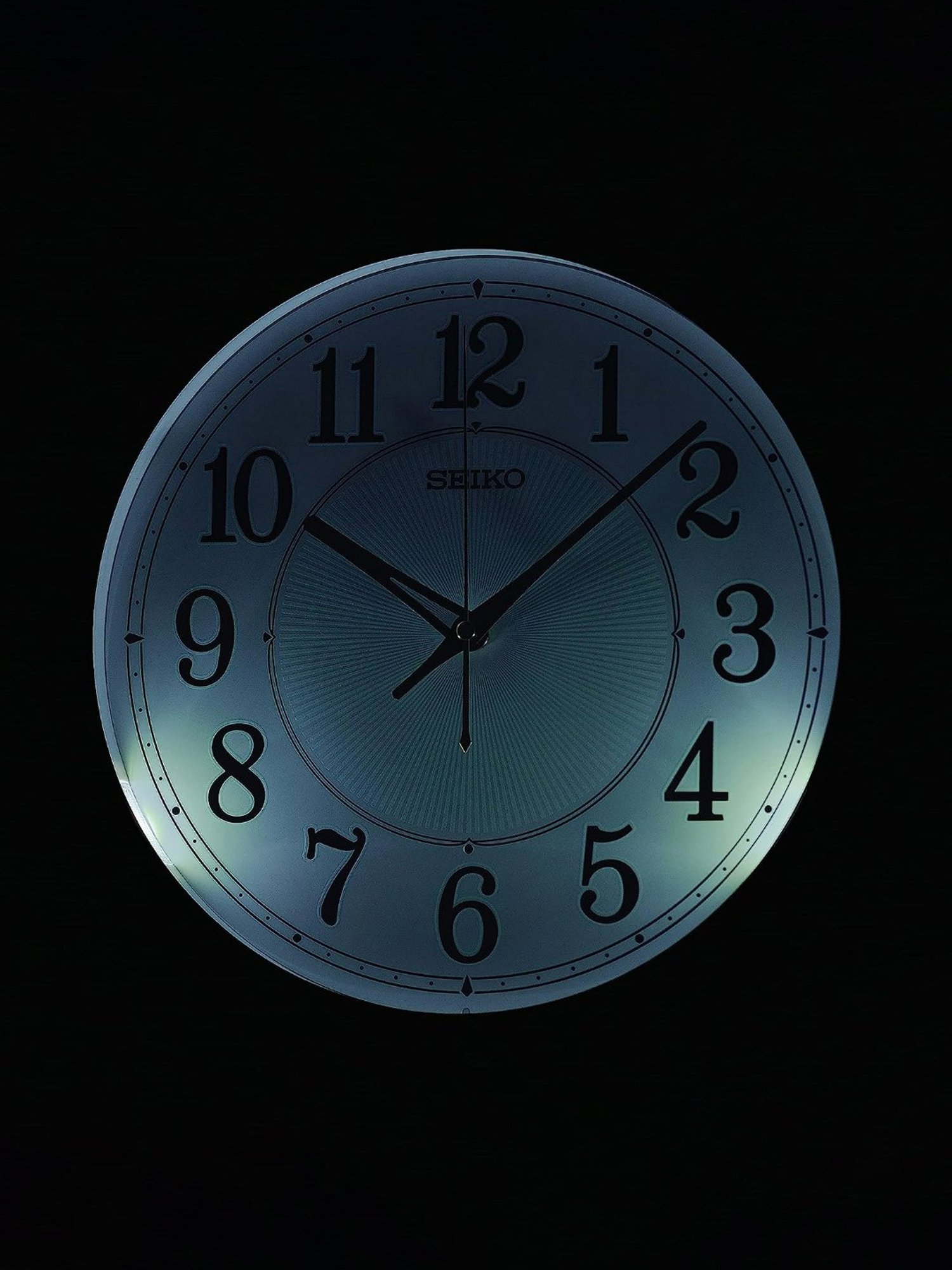 SEIKO classic white & brown plastic wall clock